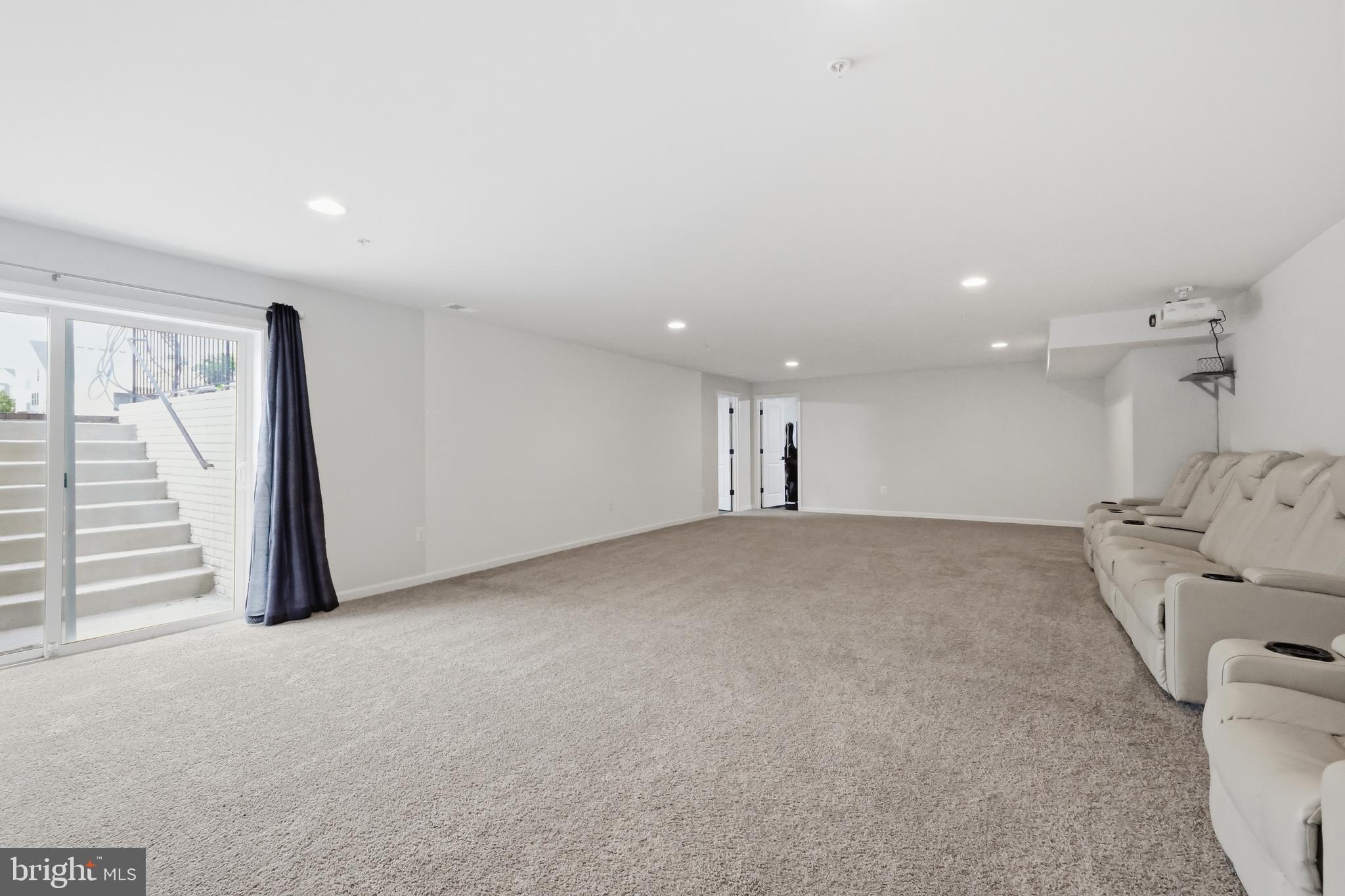TALLYN RIDGE - Residential