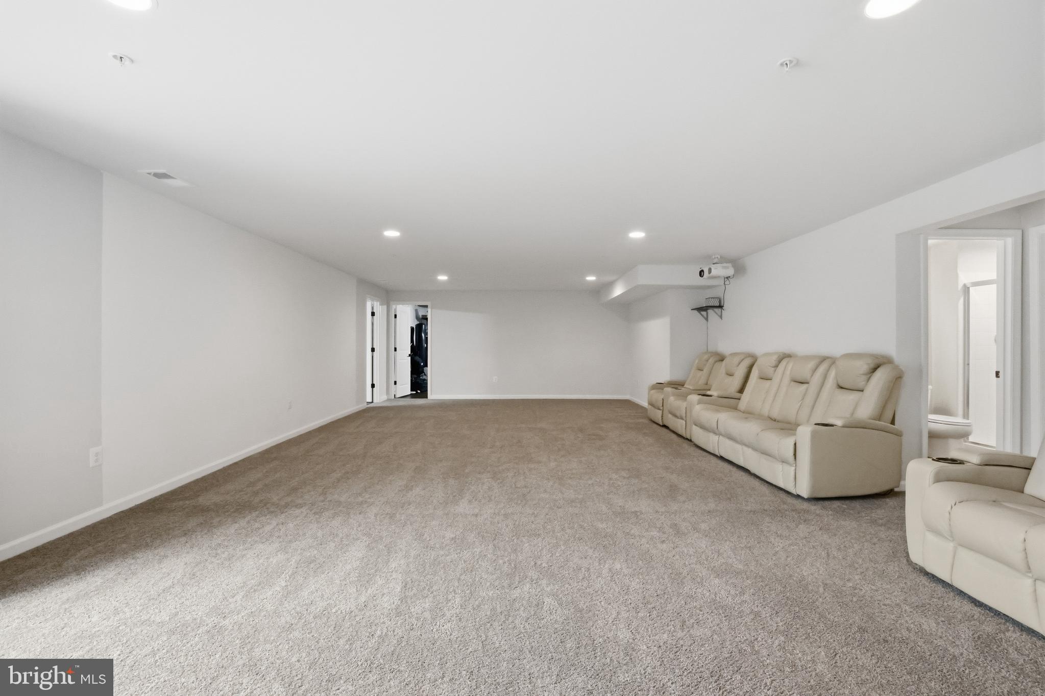 TALLYN RIDGE - Residential