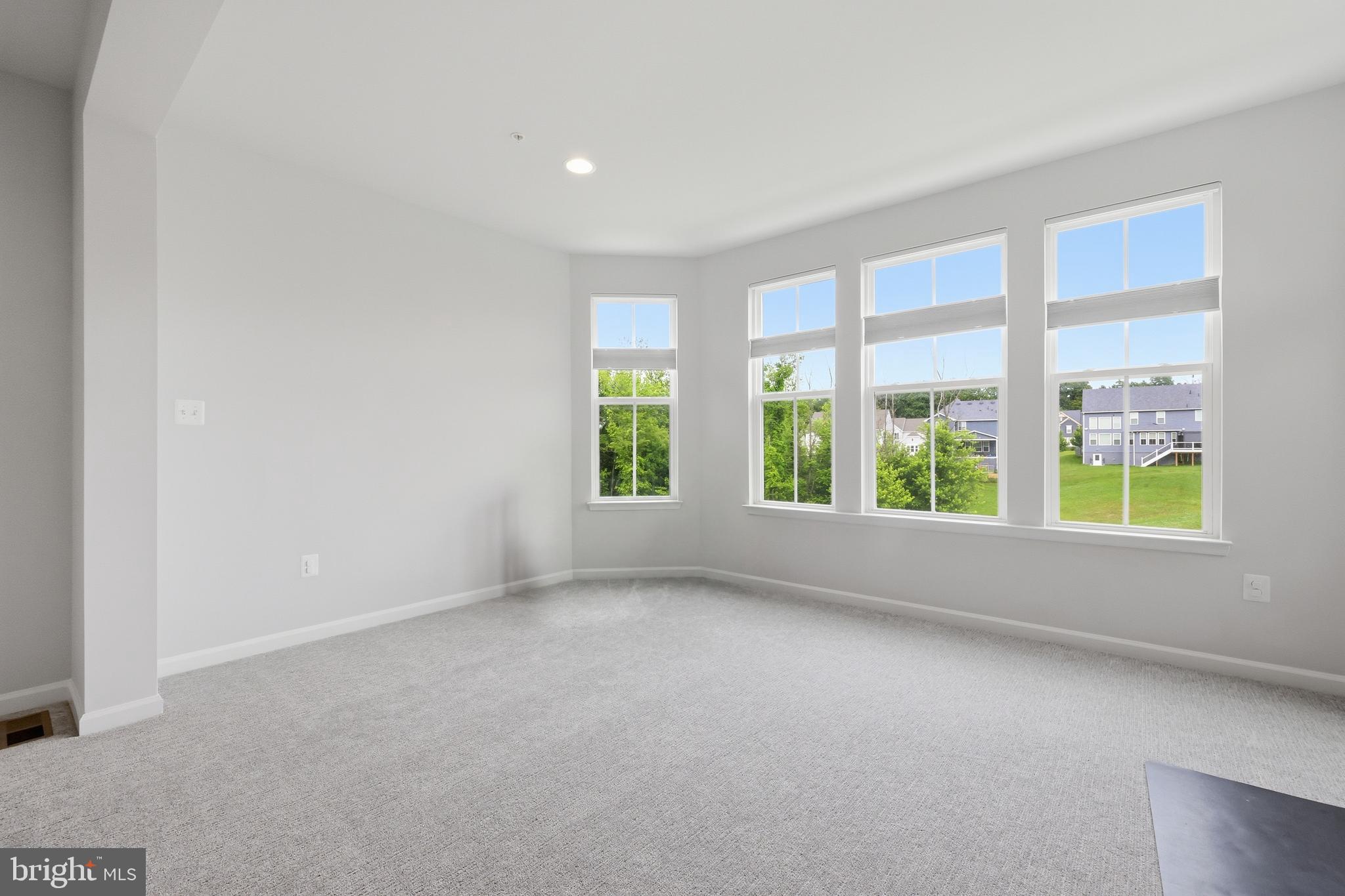 TALLYN RIDGE - Residential