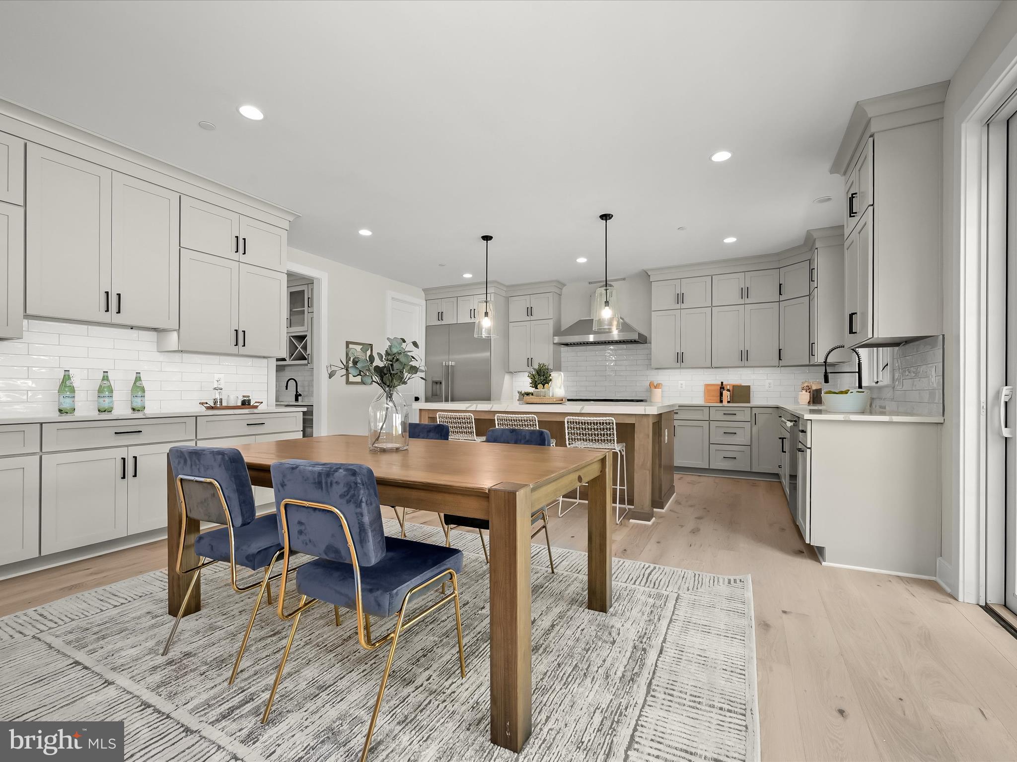 WHEATLEY HILLS - Residential