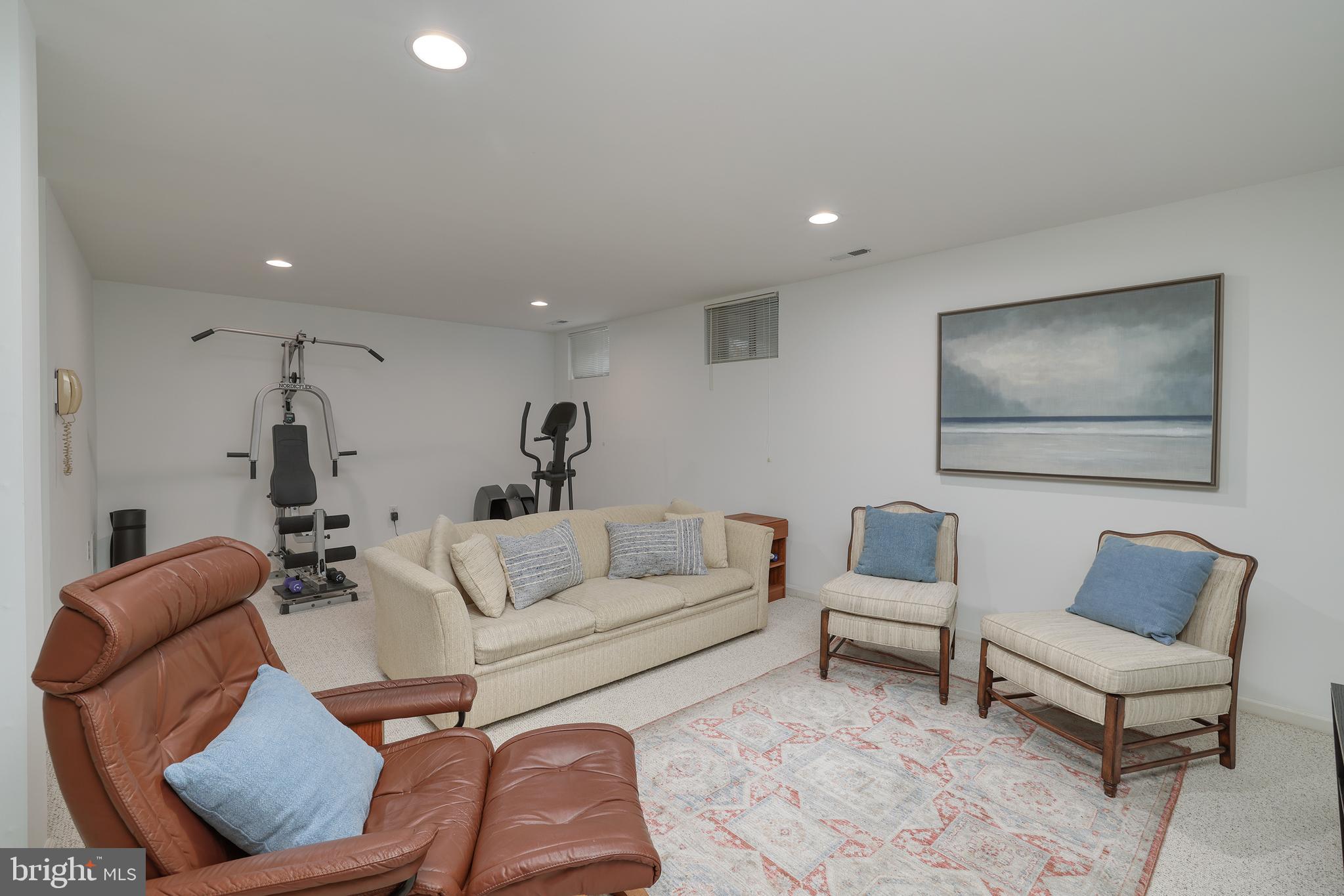HERITAGE HILLS - Residential