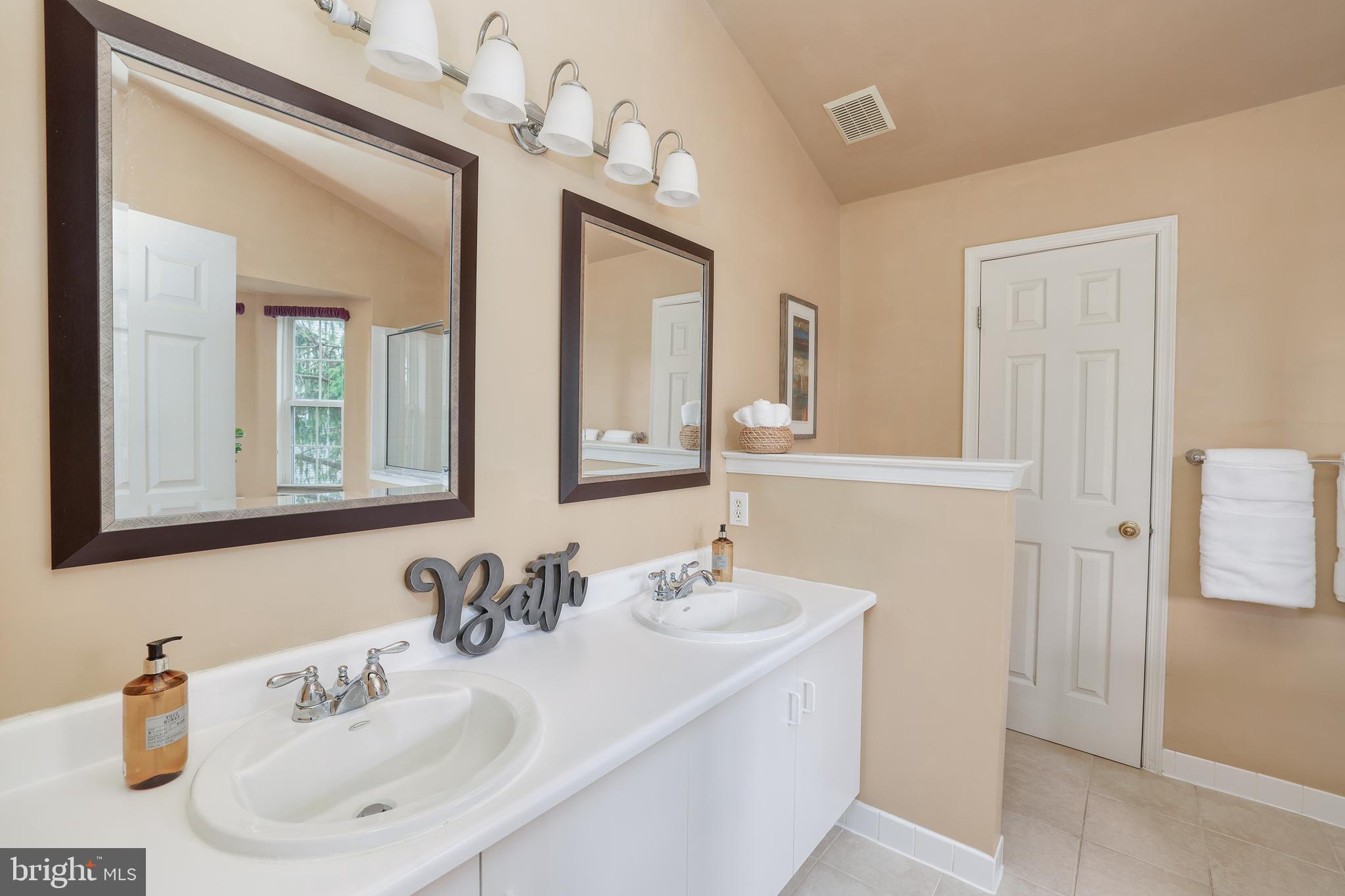 HERITAGE HILLS - Residential