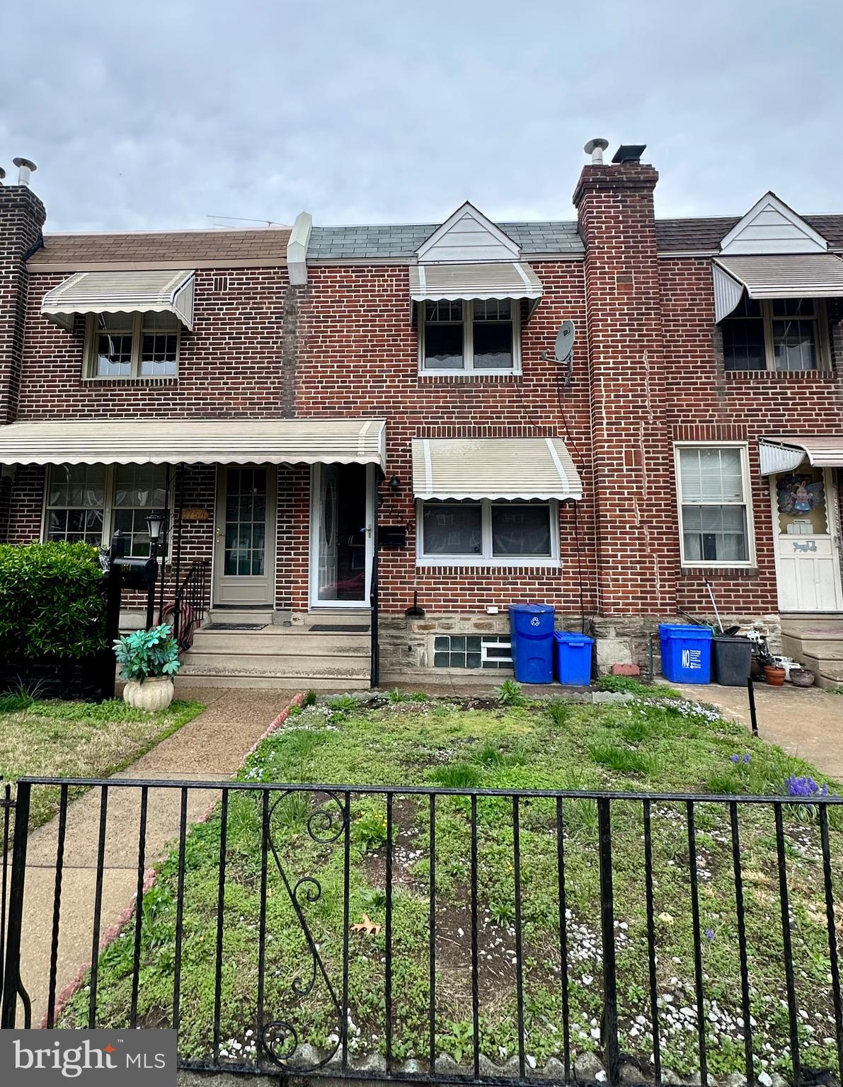 PORT RICHMOND - Residential Lease