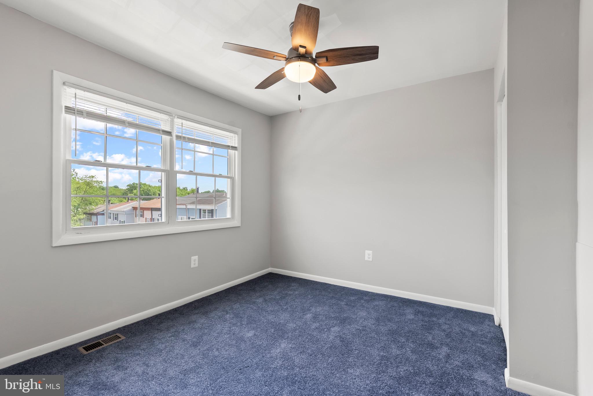FRANKLIN RIDGE TOWNHOUSE - Residential