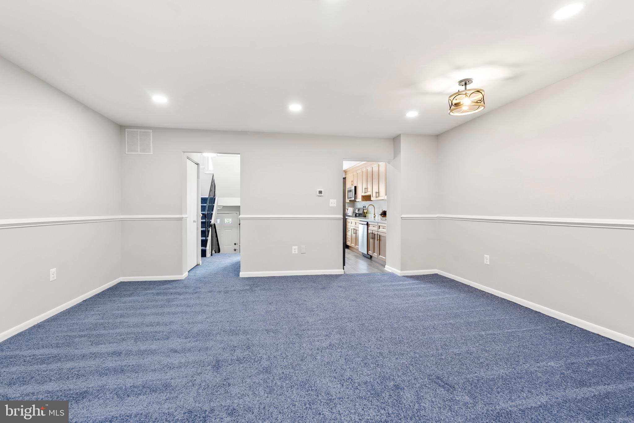 FRANKLIN RIDGE TOWNHOUSE - Residential