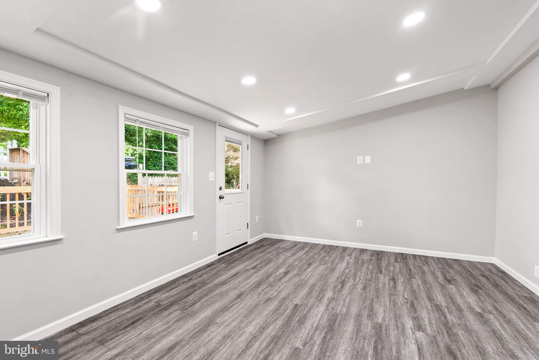 FRANKLIN RIDGE TOWNHOUSE - Residential