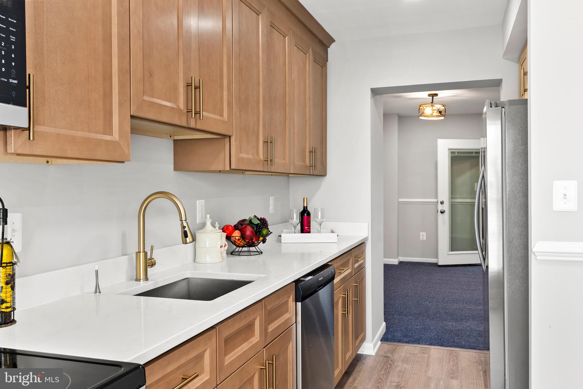 FRANKLIN RIDGE TOWNHOUSE - Residential