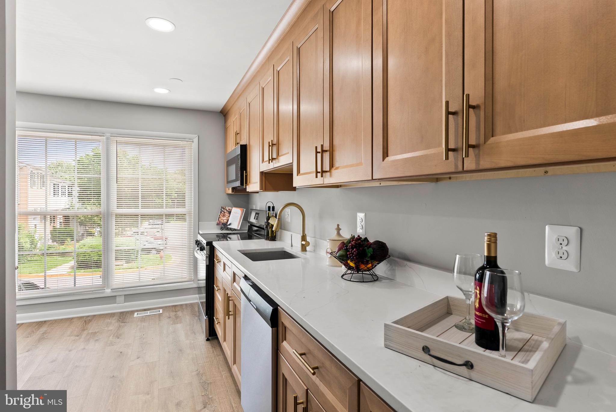 FRANKLIN RIDGE TOWNHOUSE - Residential