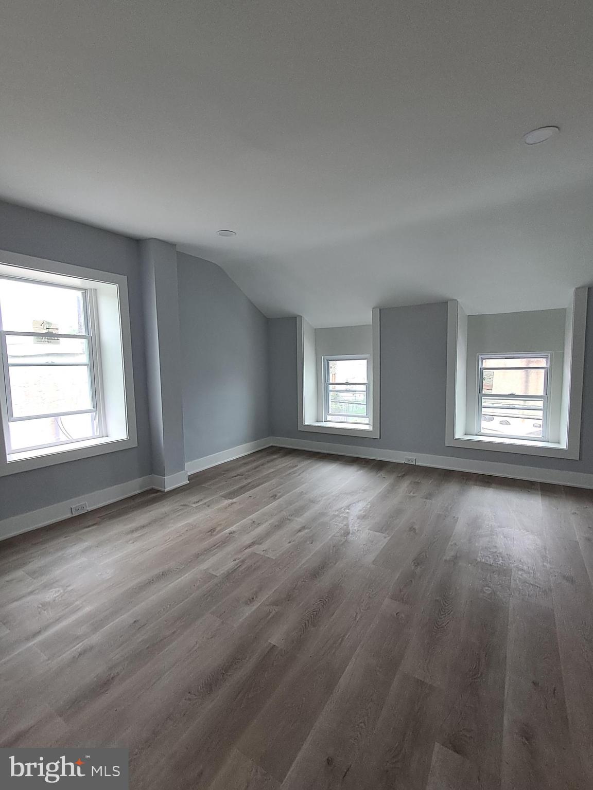 GERMANTOWN (EAST) - Residential