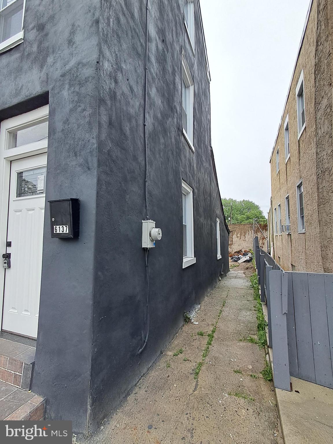 GERMANTOWN (EAST) - Residential