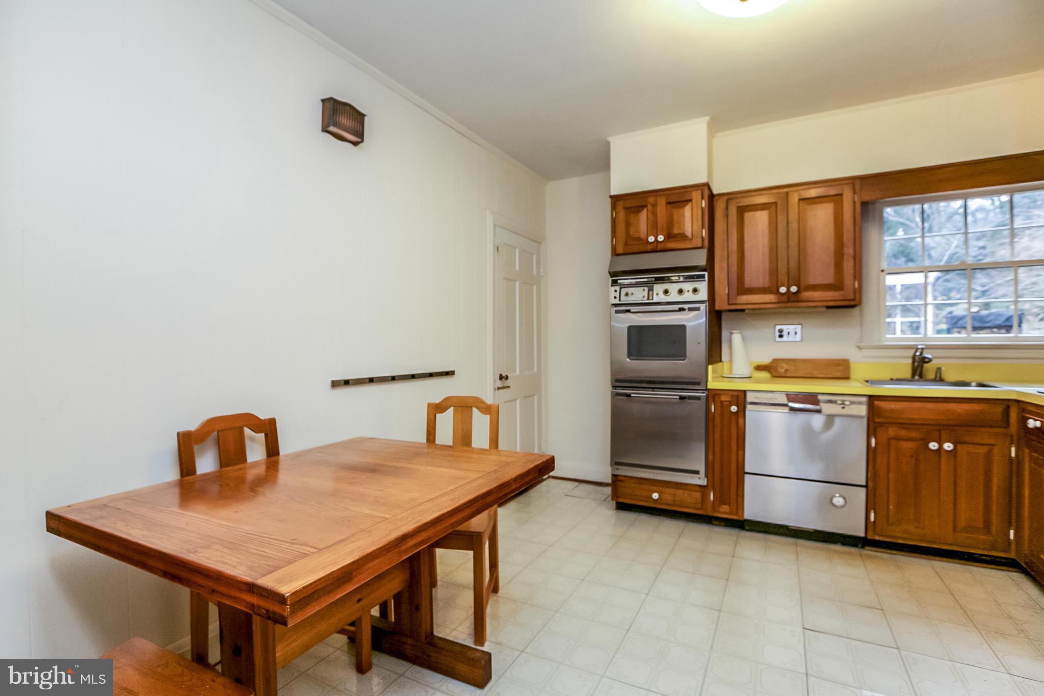 ROLAND PARK - Residential