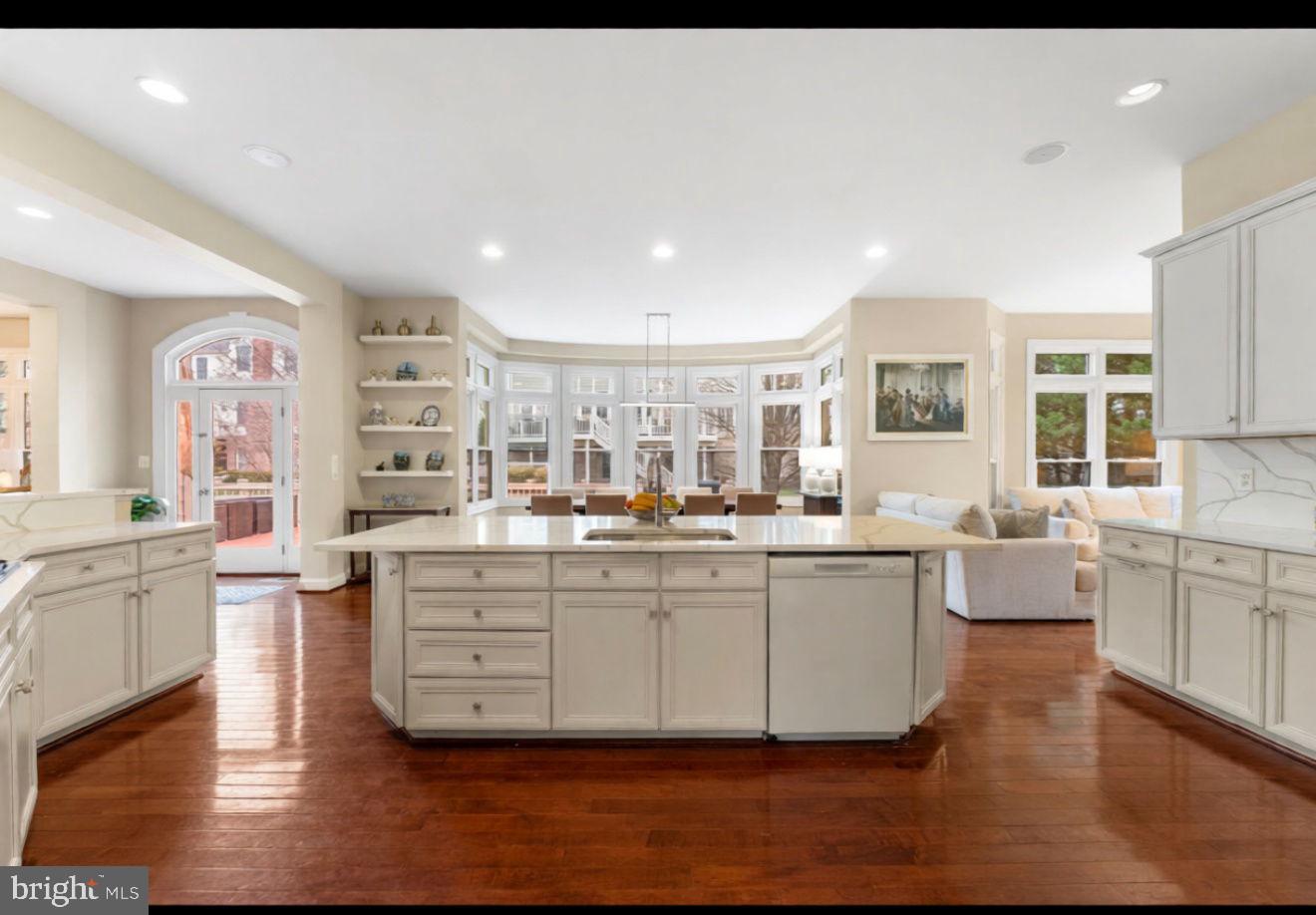 LAKE MANASSAS - Residential