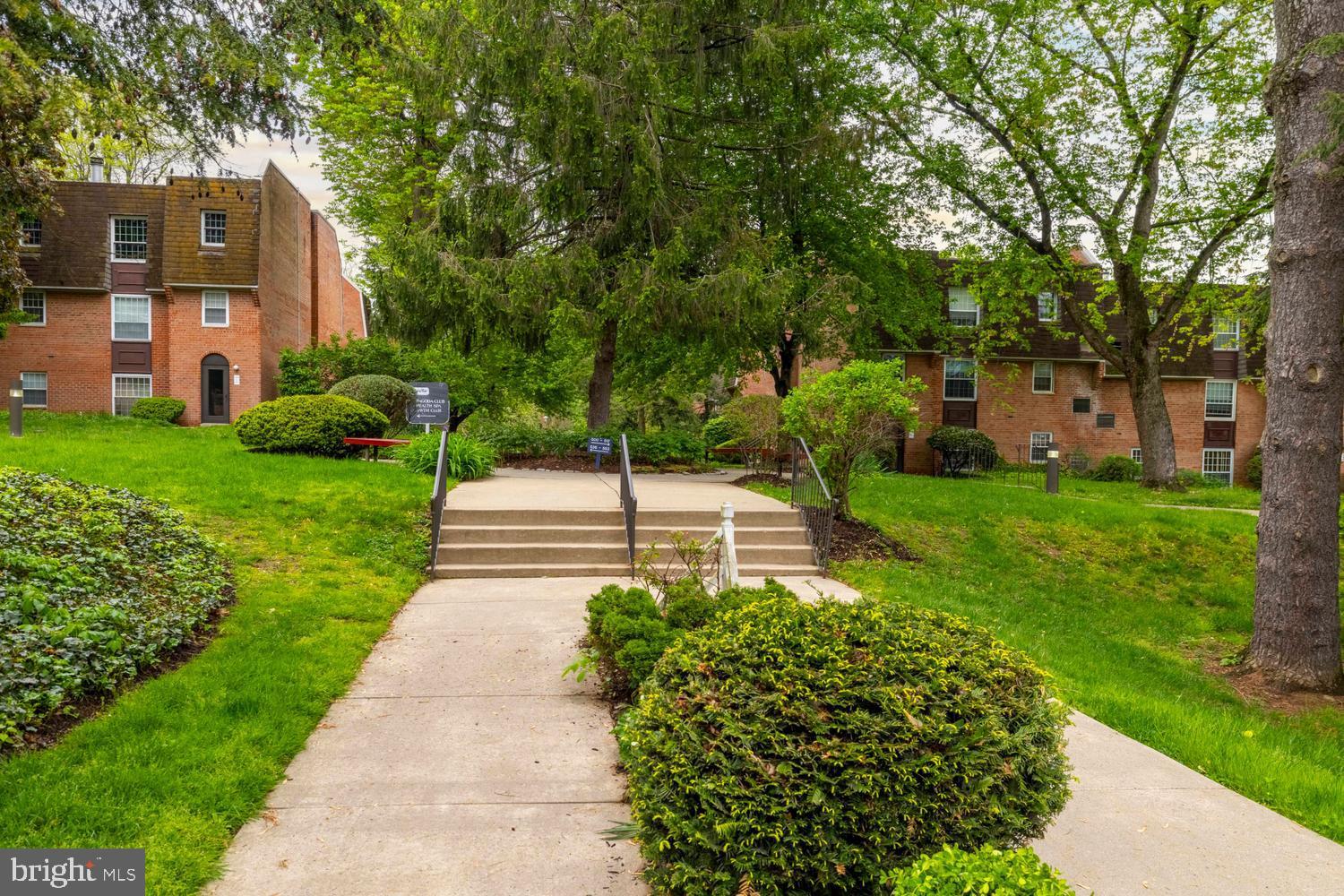 EAST FALLS - Residential