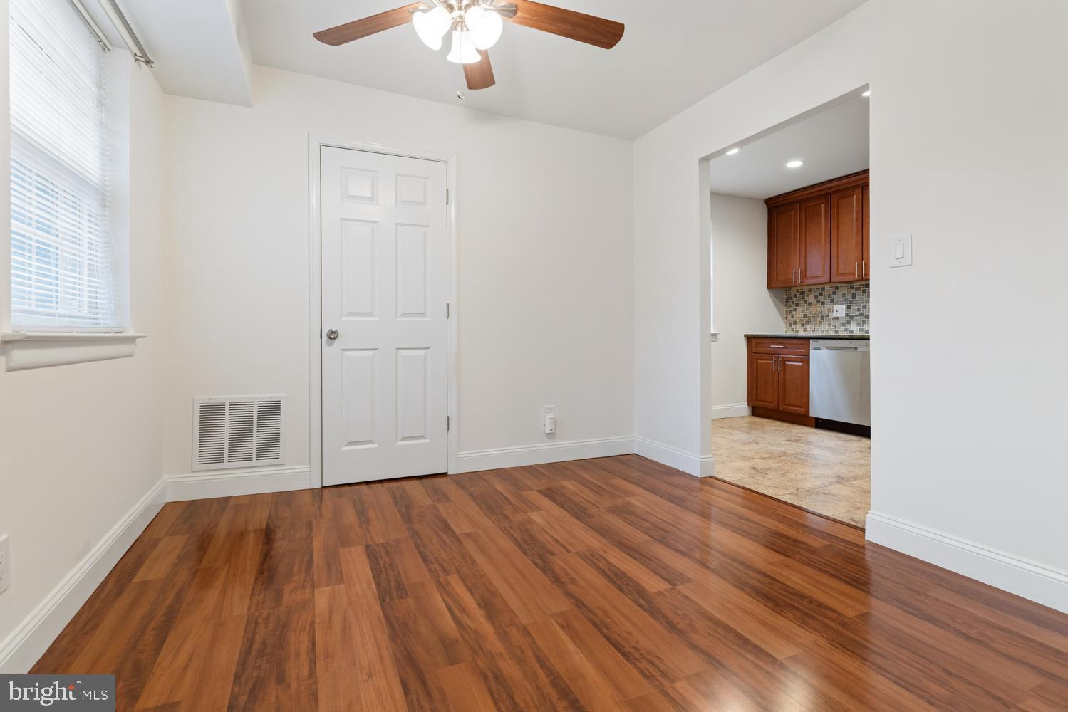 EAST FALLS - Residential