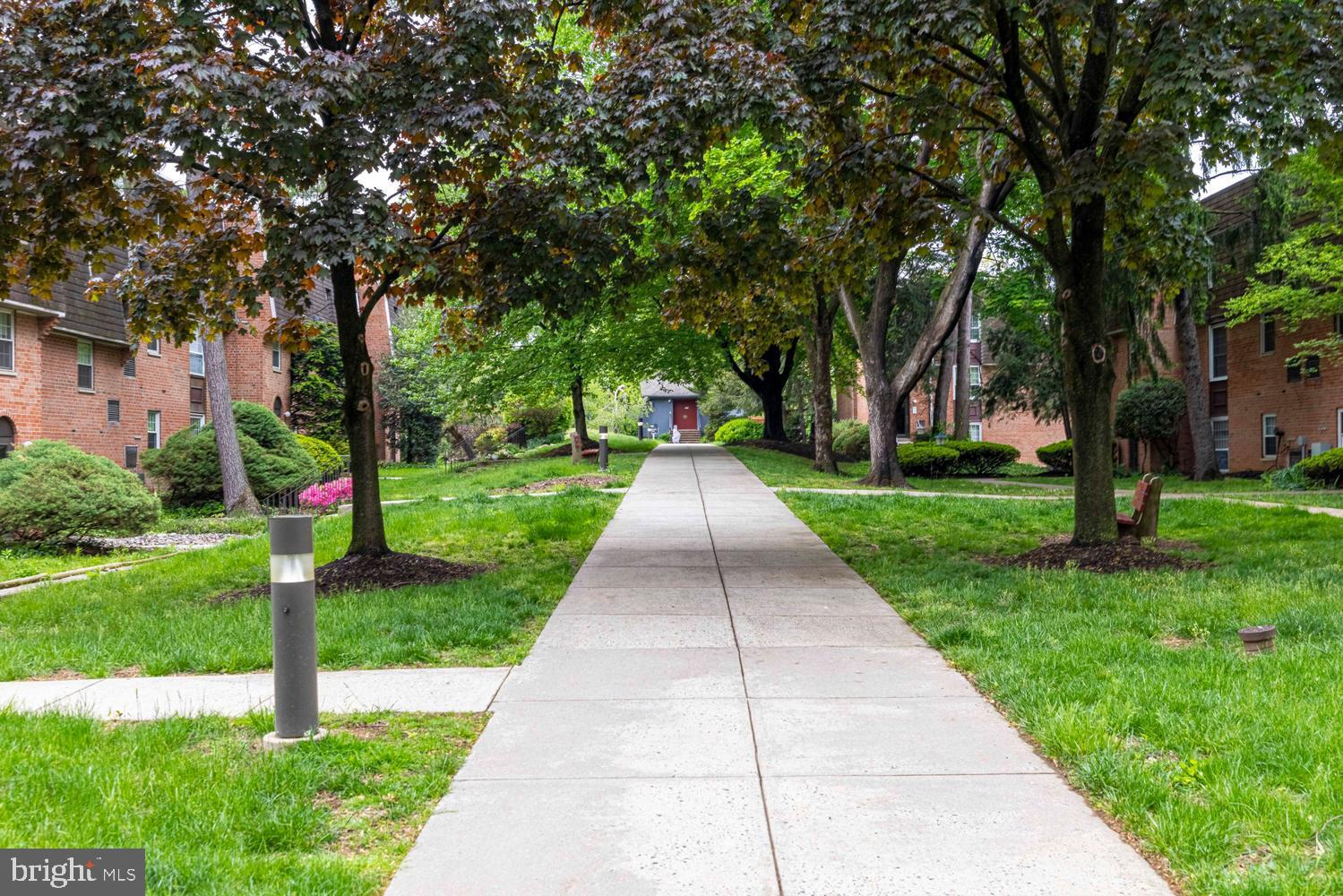 EAST FALLS - Residential