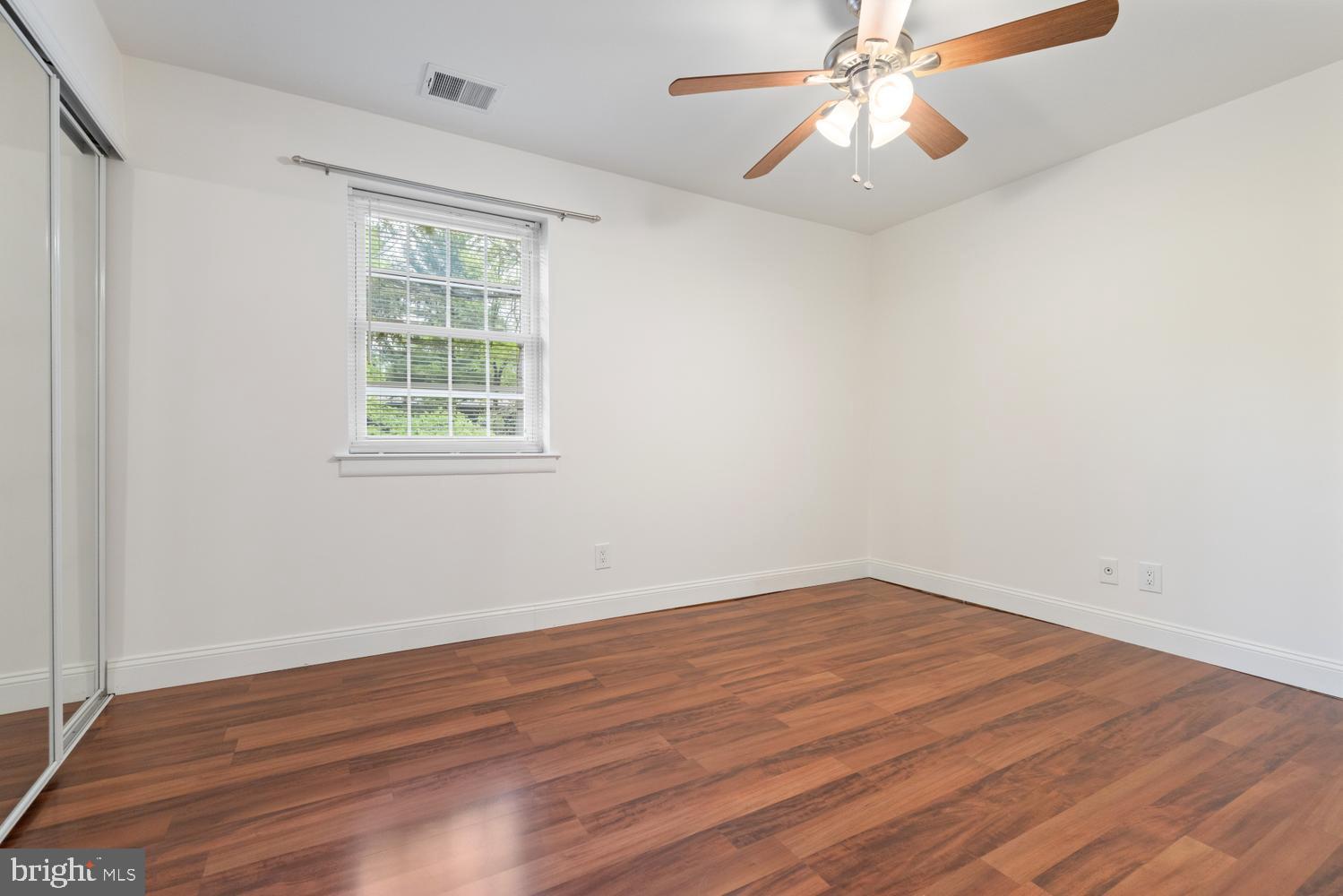 EAST FALLS - Residential