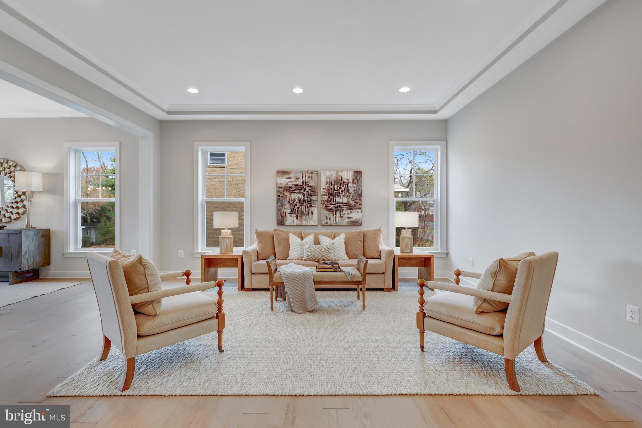 VIENNA WOODS - Residential