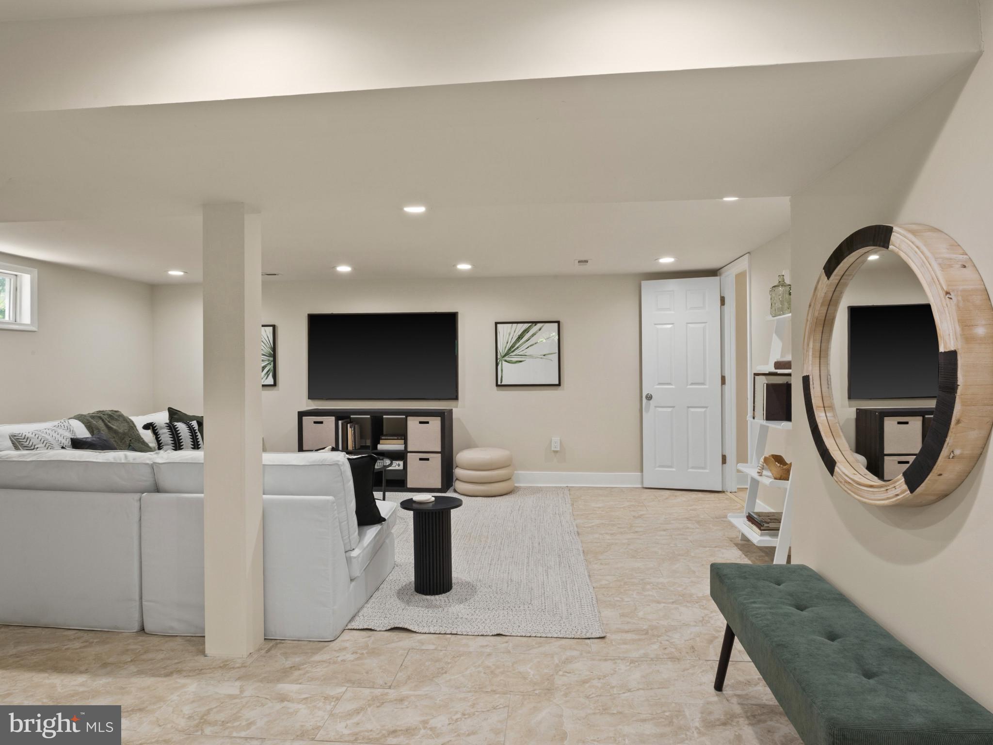 ELM RIDGE - Residential