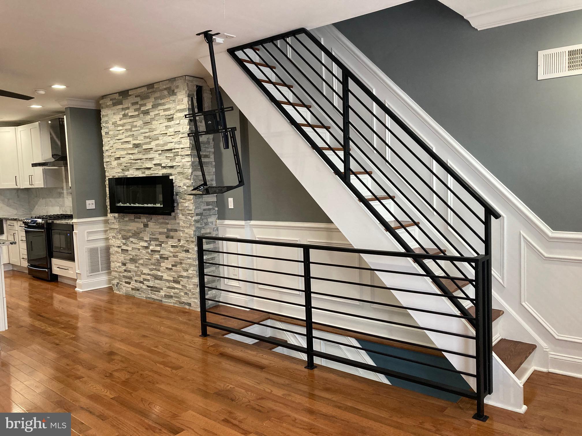 WHITMAN - Residential Lease