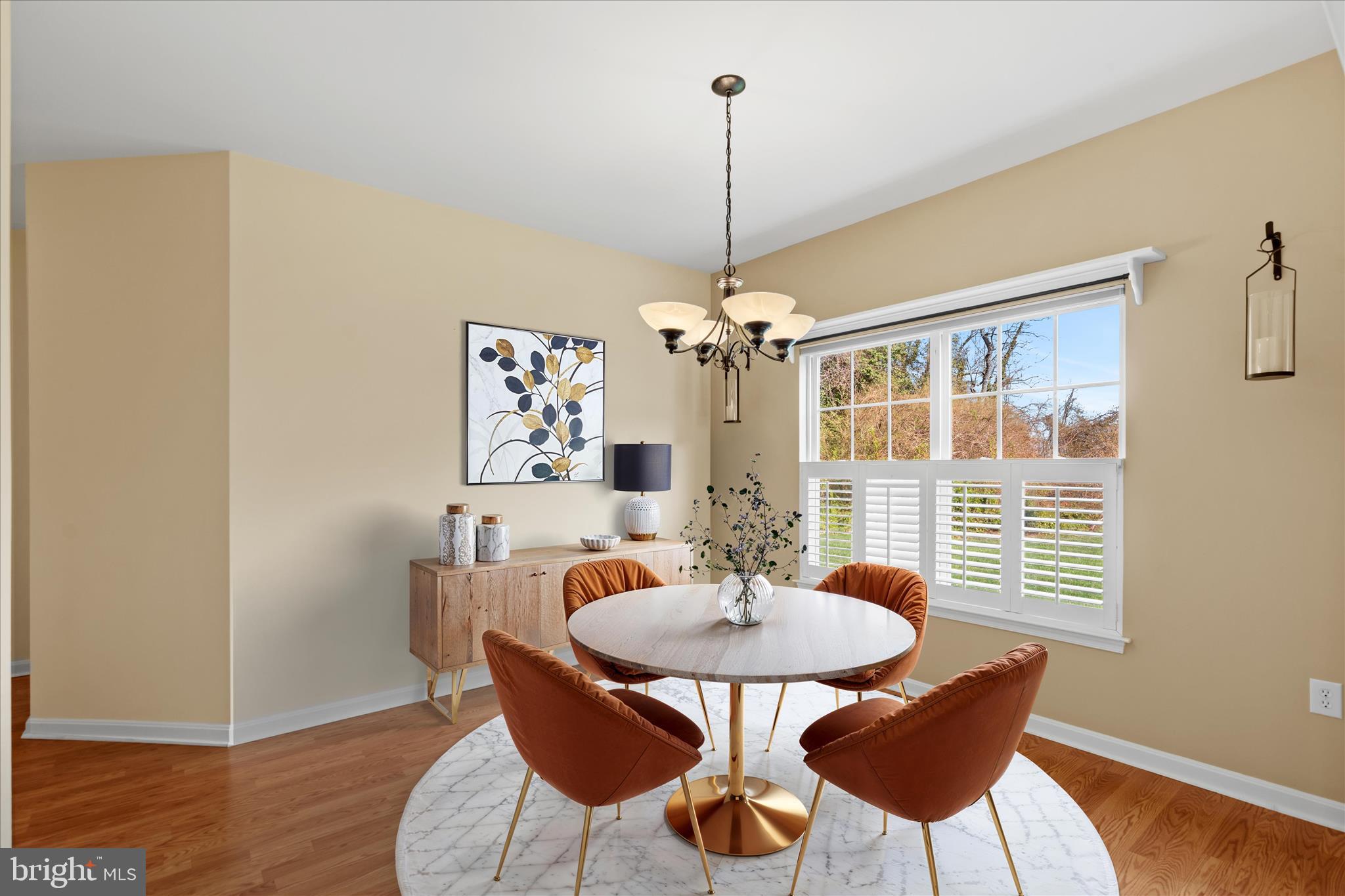 WOODS COVE - Residential