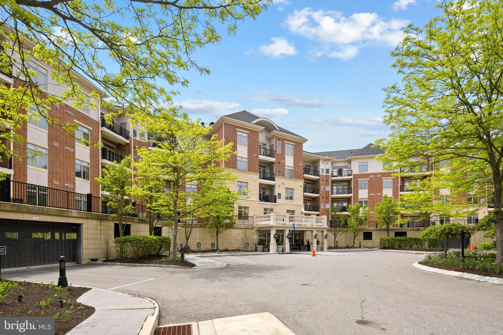 HUNTINGDON PLACE - Residential