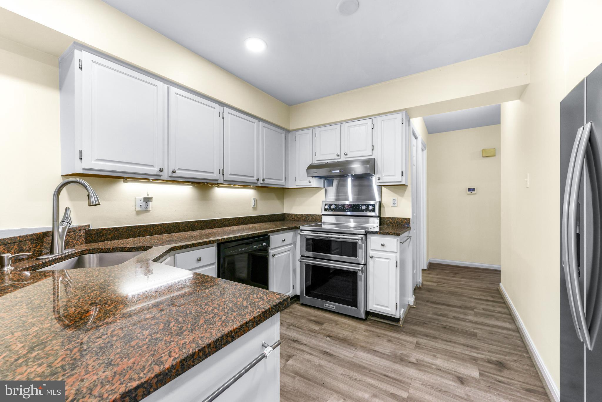 TOLL HOUSE - Residential Lease