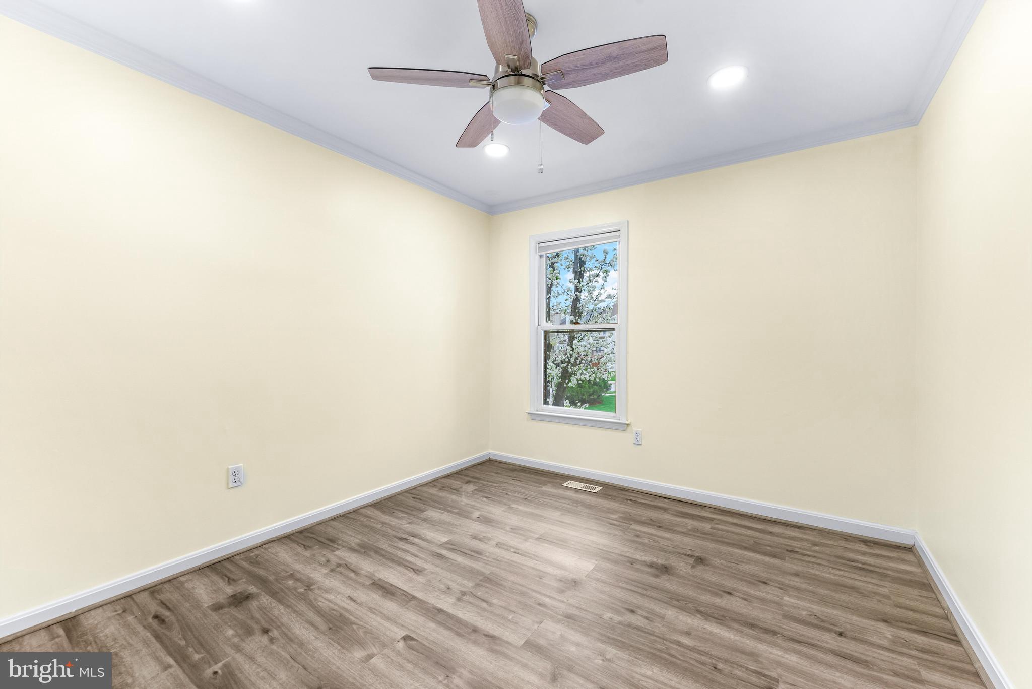 TOLL HOUSE - Residential Lease