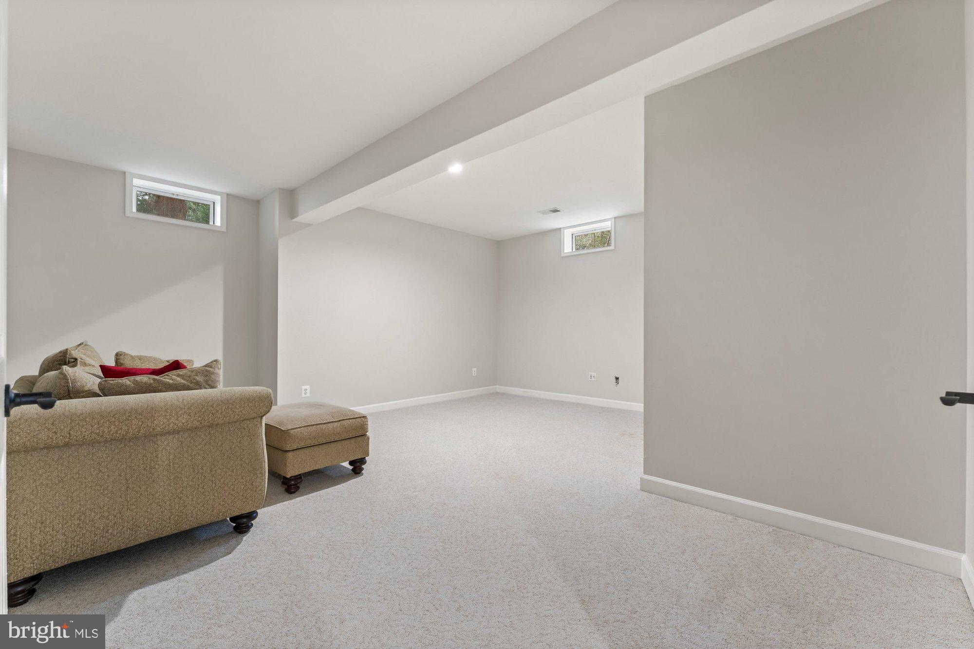 MARSHALL ESTATES - Residential