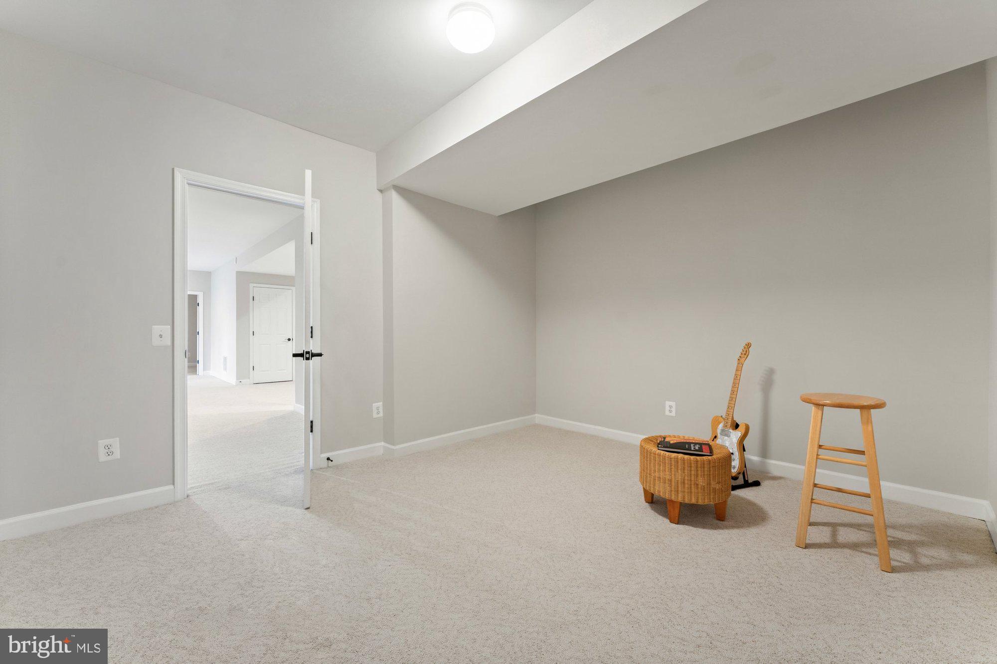MARSHALL ESTATES - Residential
