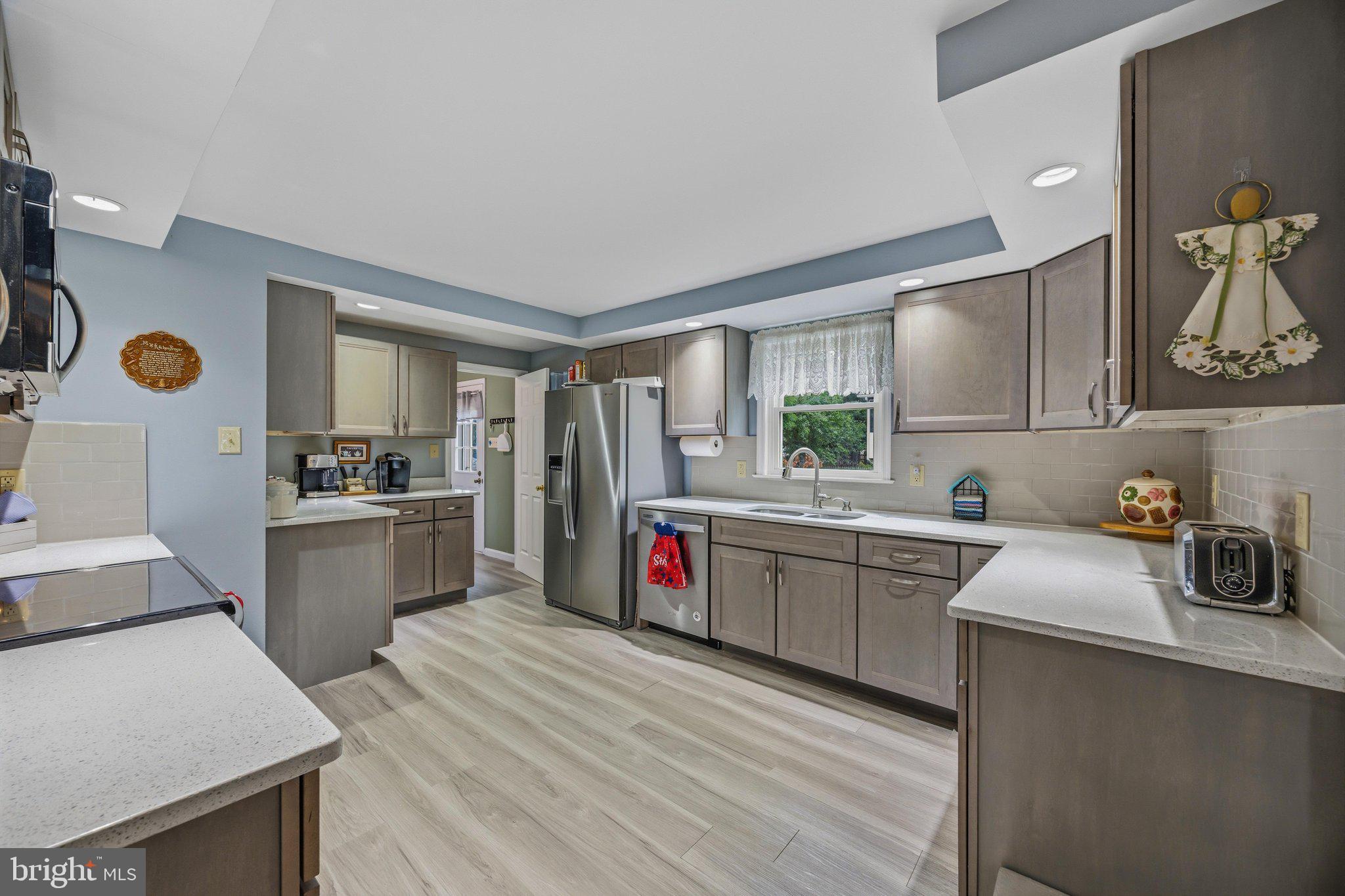 GRANDE VIEW PARK - Residential