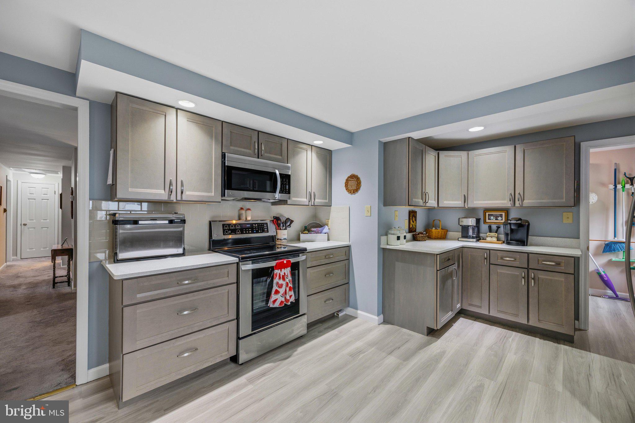 GRANDE VIEW PARK - Residential