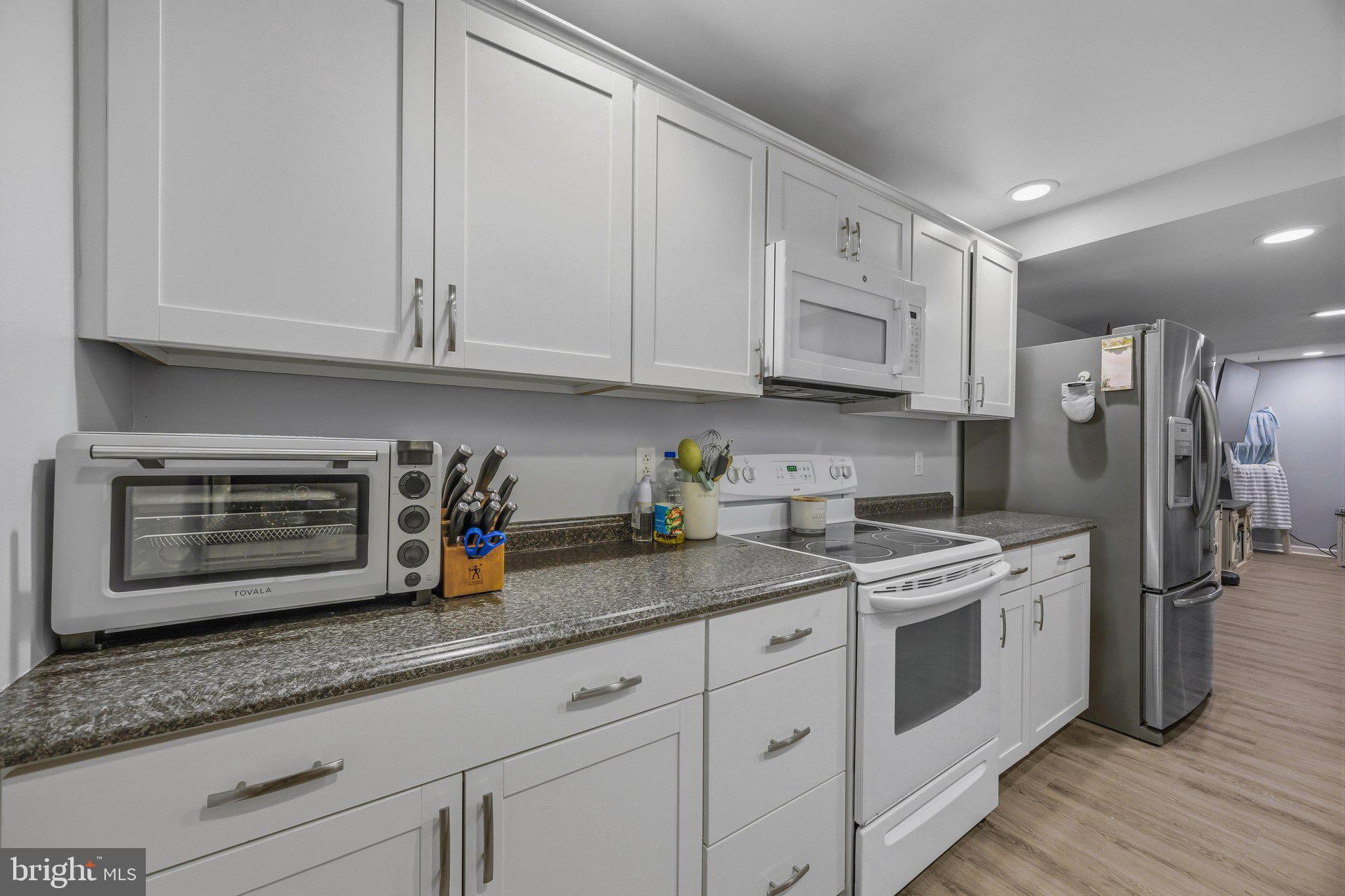 GRANDE VIEW PARK - Residential