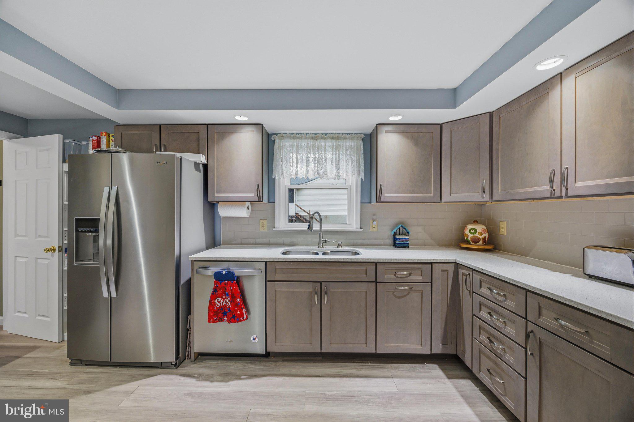 GRANDE VIEW PARK - Residential