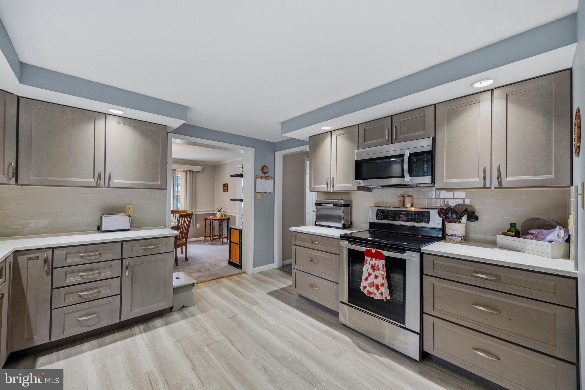 GRANDE VIEW PARK - Residential