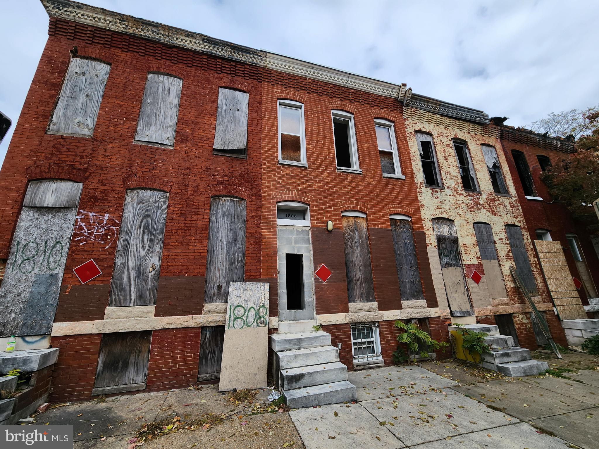 ONLINE AUCTION: Bidding begins 12/15/2025 @ 10:00 AM. Bidding ends 12/17/2025 @ 11:50 AM. List Price is Suggested Opening Bid. Deposit: $5,000.00.

This two-story townhouse is located in the Sandtown-Winchester neighborhood of Baltimore City. Residents can enjoy the nearby facilities and attractions such as the Druid Hill Park, Coppin State University, and Rawlings Conservatory. This property is believed to be vacant. The area provides easy access to the nearest major traffic artery, U.S. Rte 1, connecting to other parts of Baltimore.