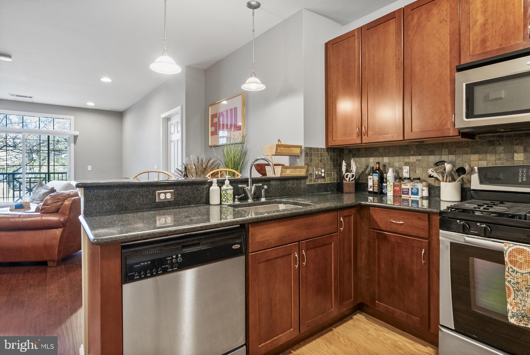 THE GRANDE AT RIVERVIEW - Residential