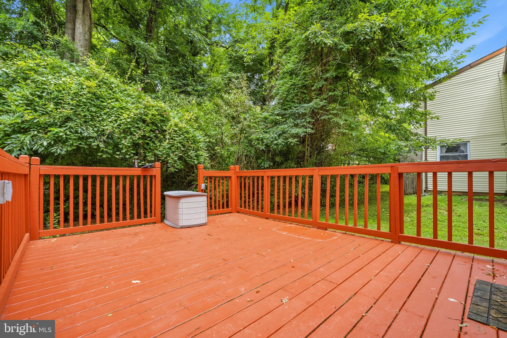 LONG REACH - Residential