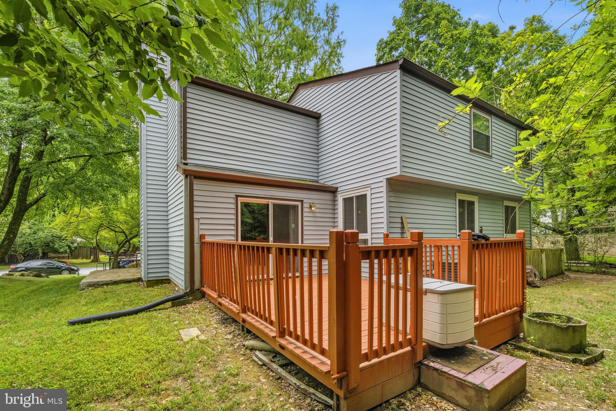 LONG REACH - Residential