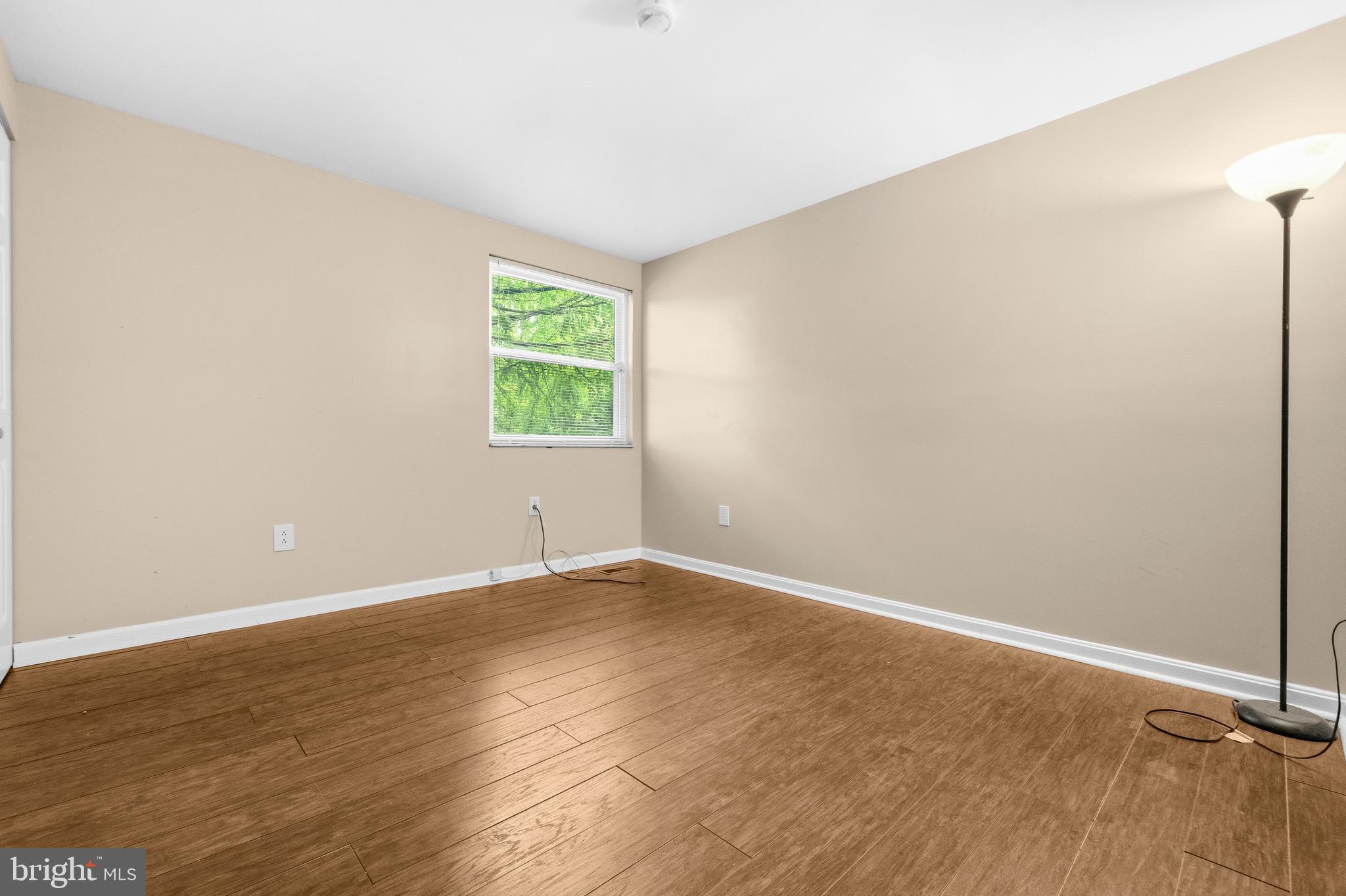 LONG REACH - Residential