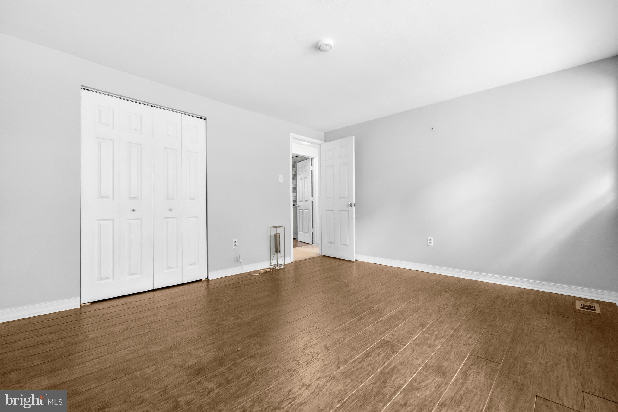 LONG REACH - Residential