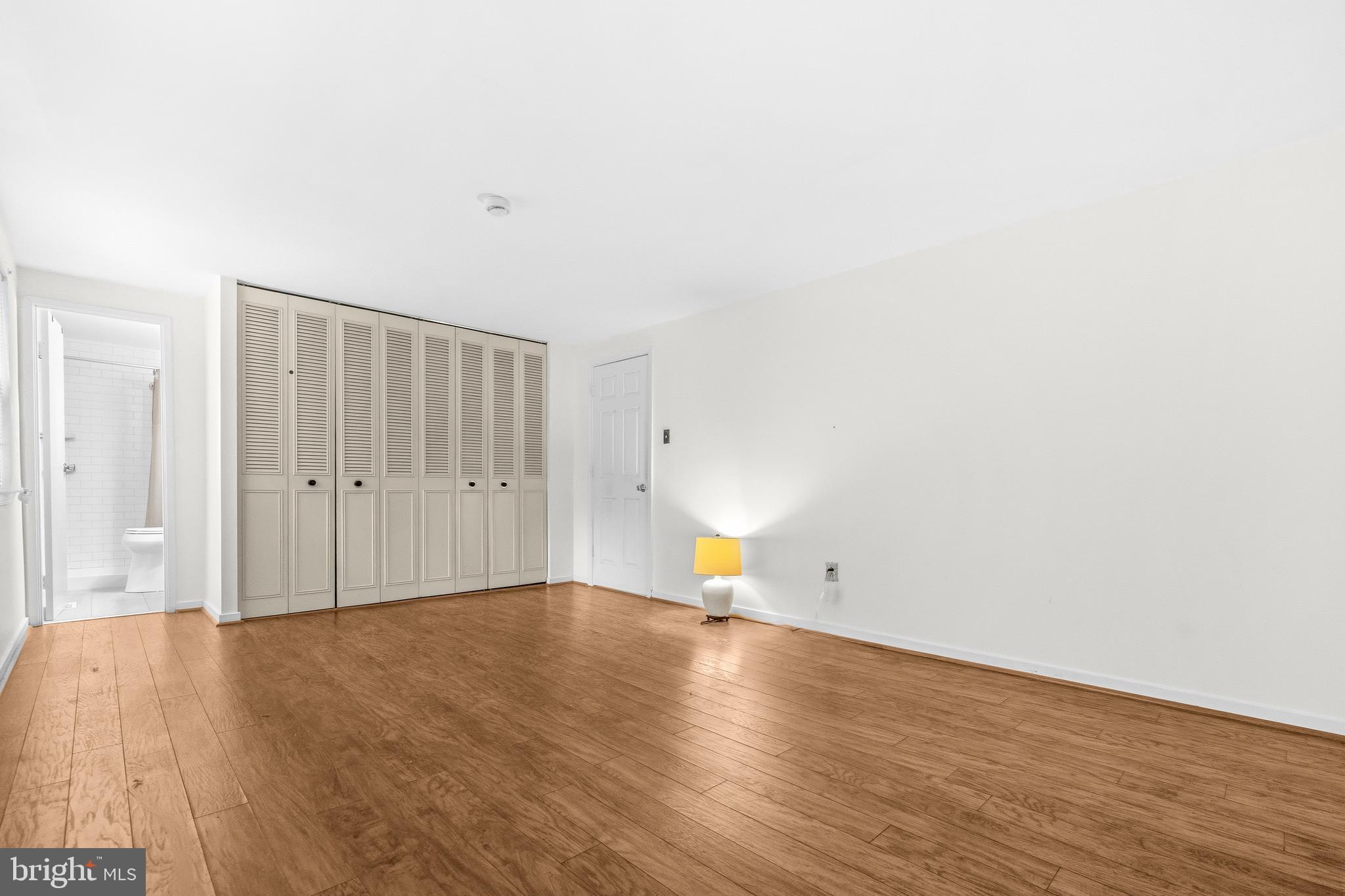 LONG REACH - Residential