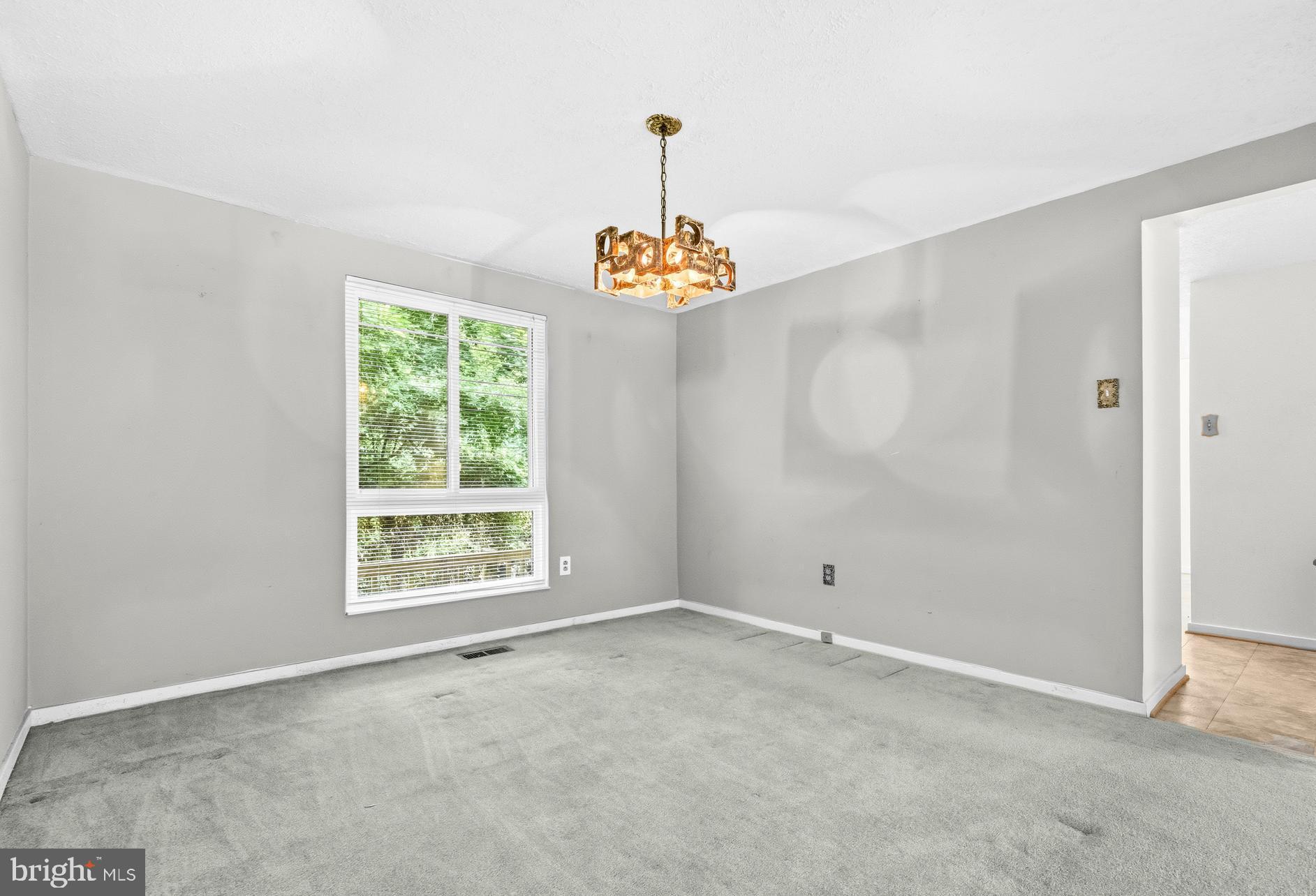 LONG REACH - Residential