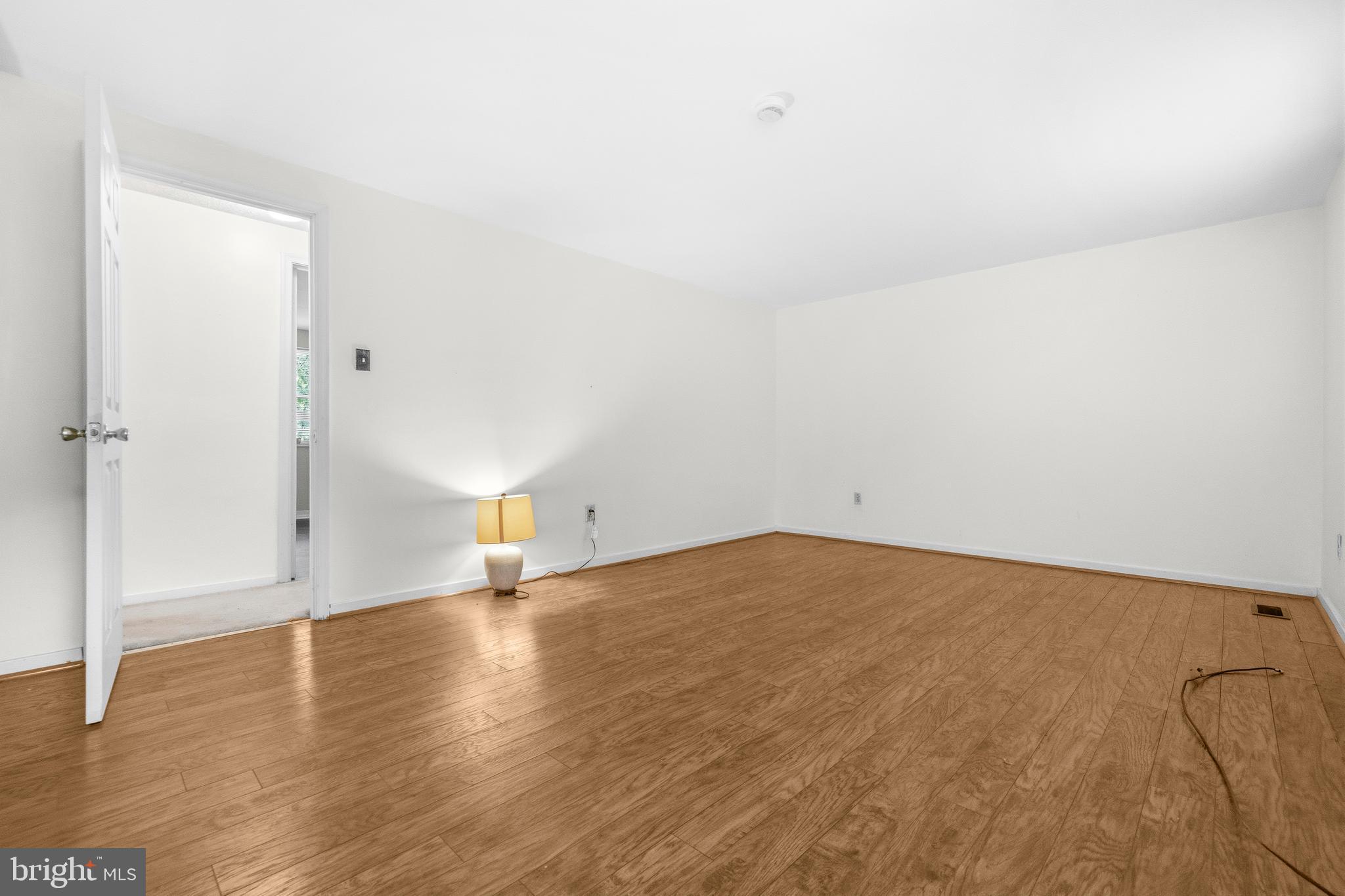 LONG REACH - Residential
