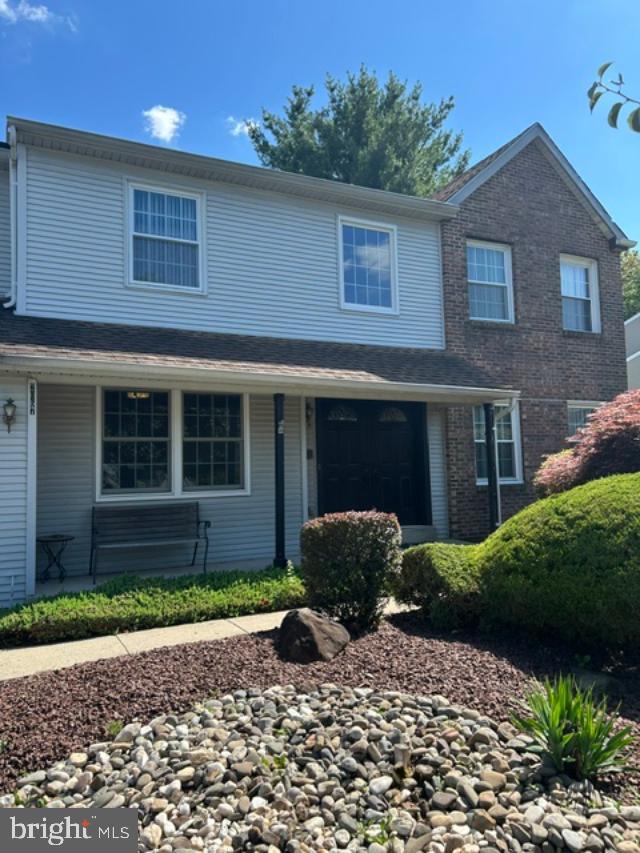 YARDLEY RUN - Residential