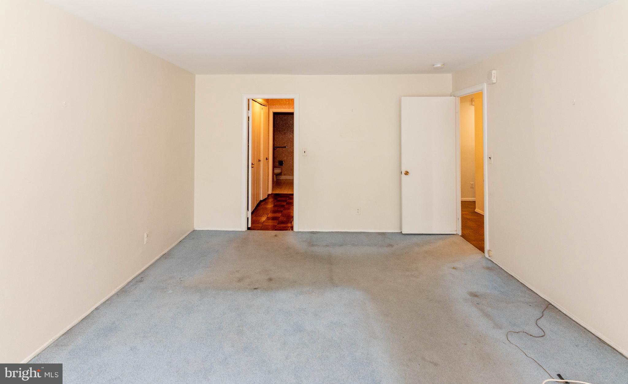 ARLINGTON - Residential