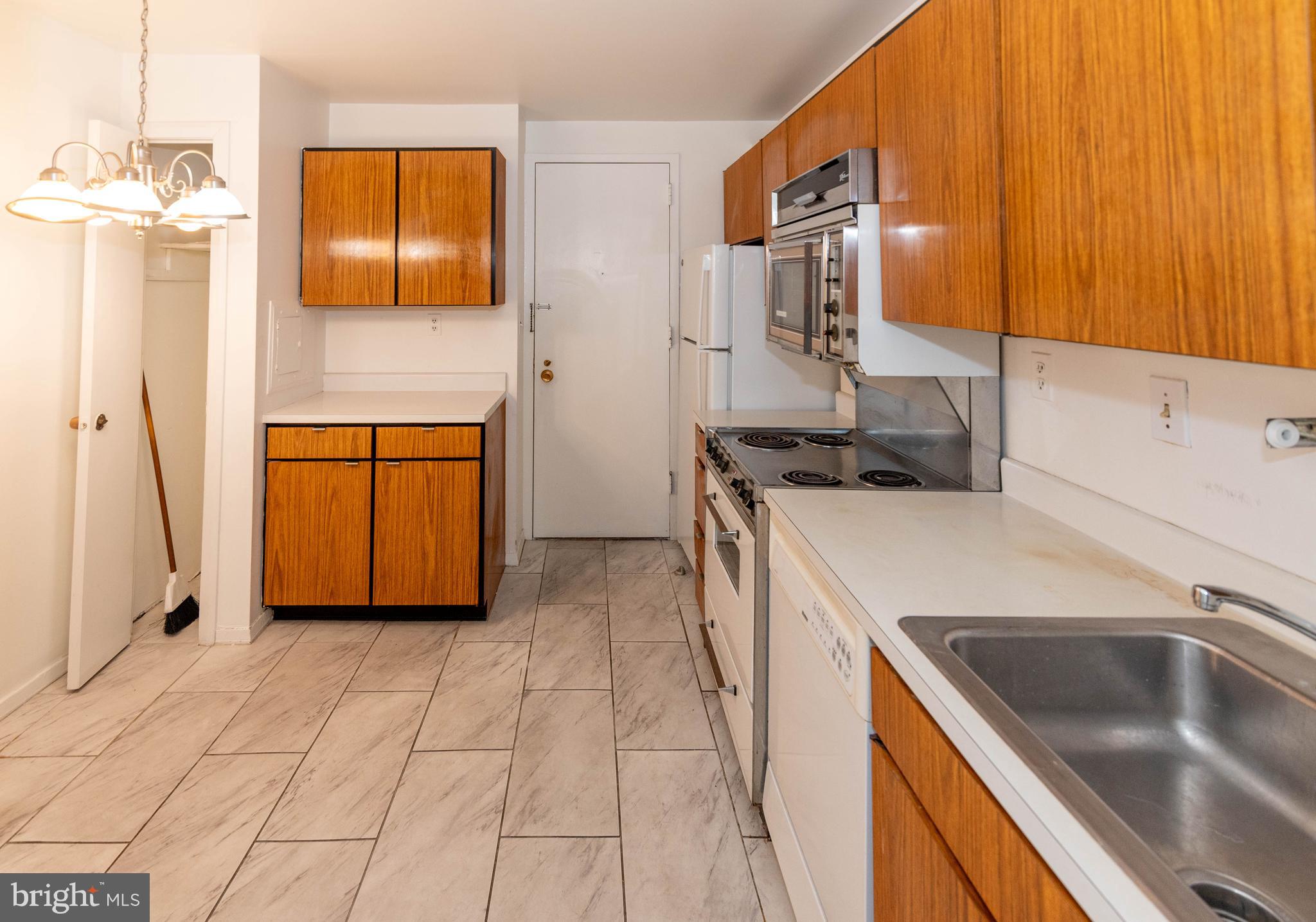 ARLINGTON - Residential