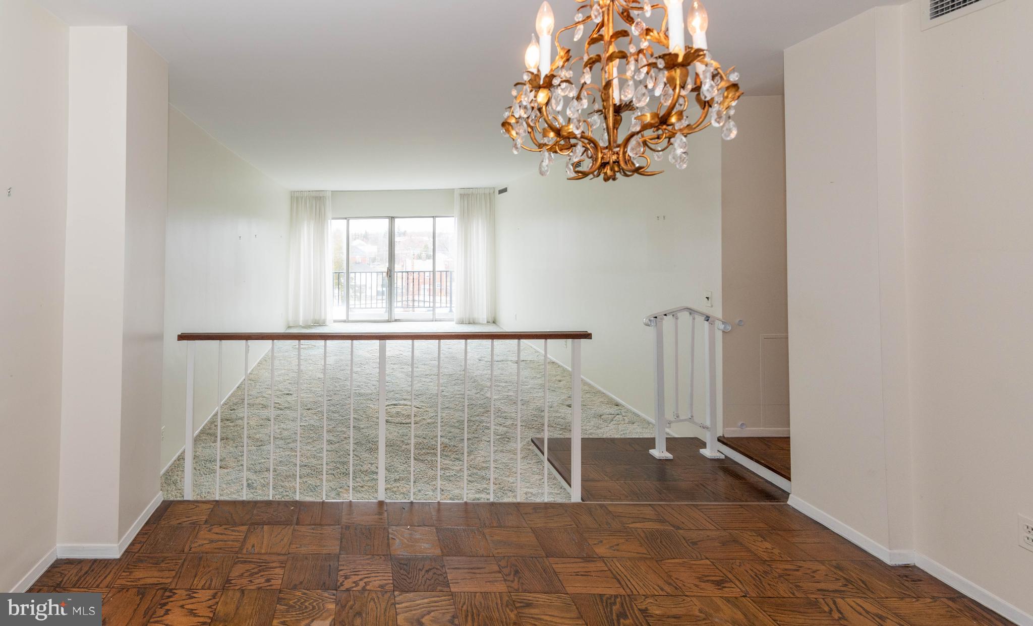 ARLINGTON - Residential