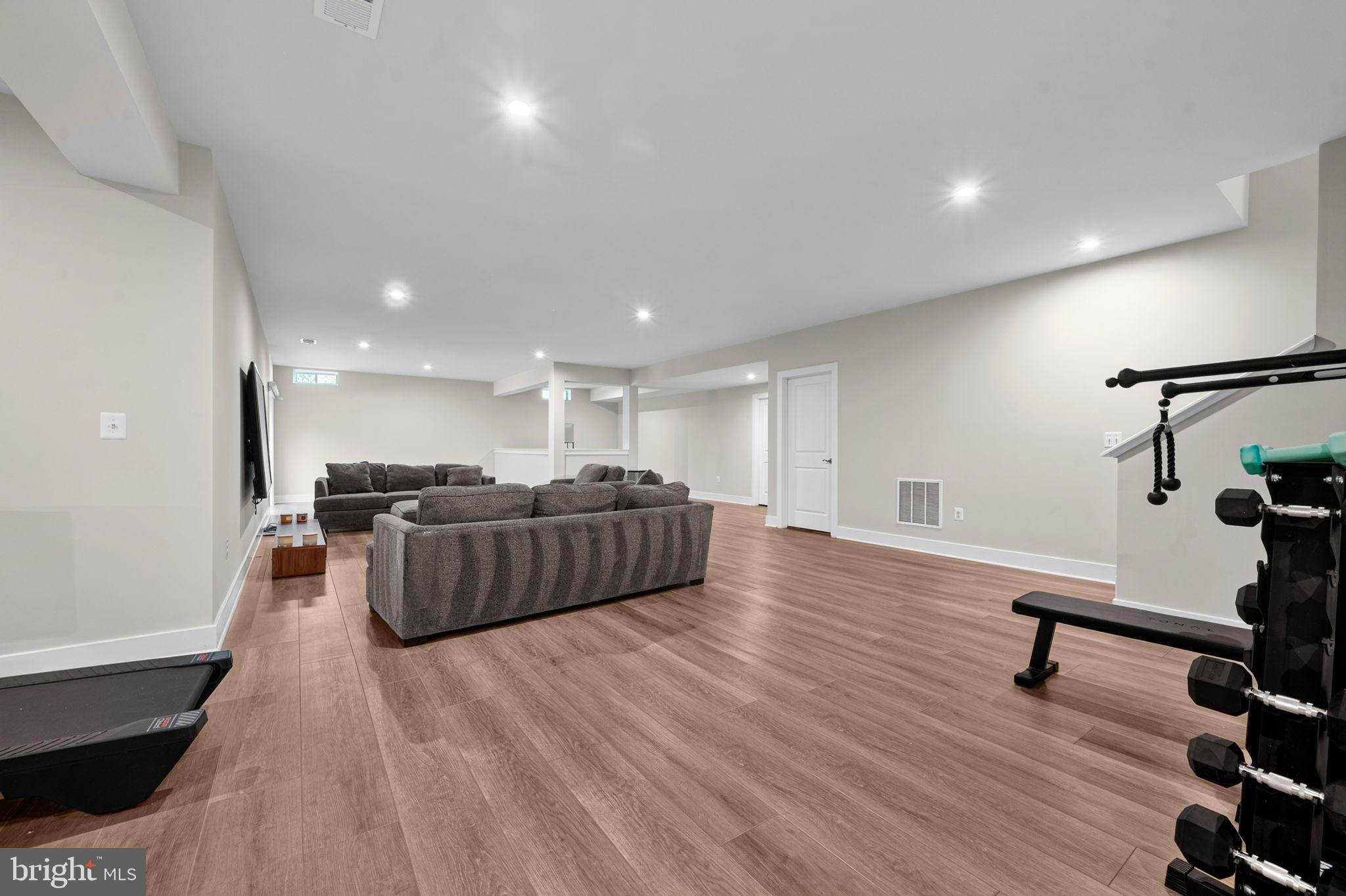 THE RESERVE AT HOLLY SPRINGS - Residential