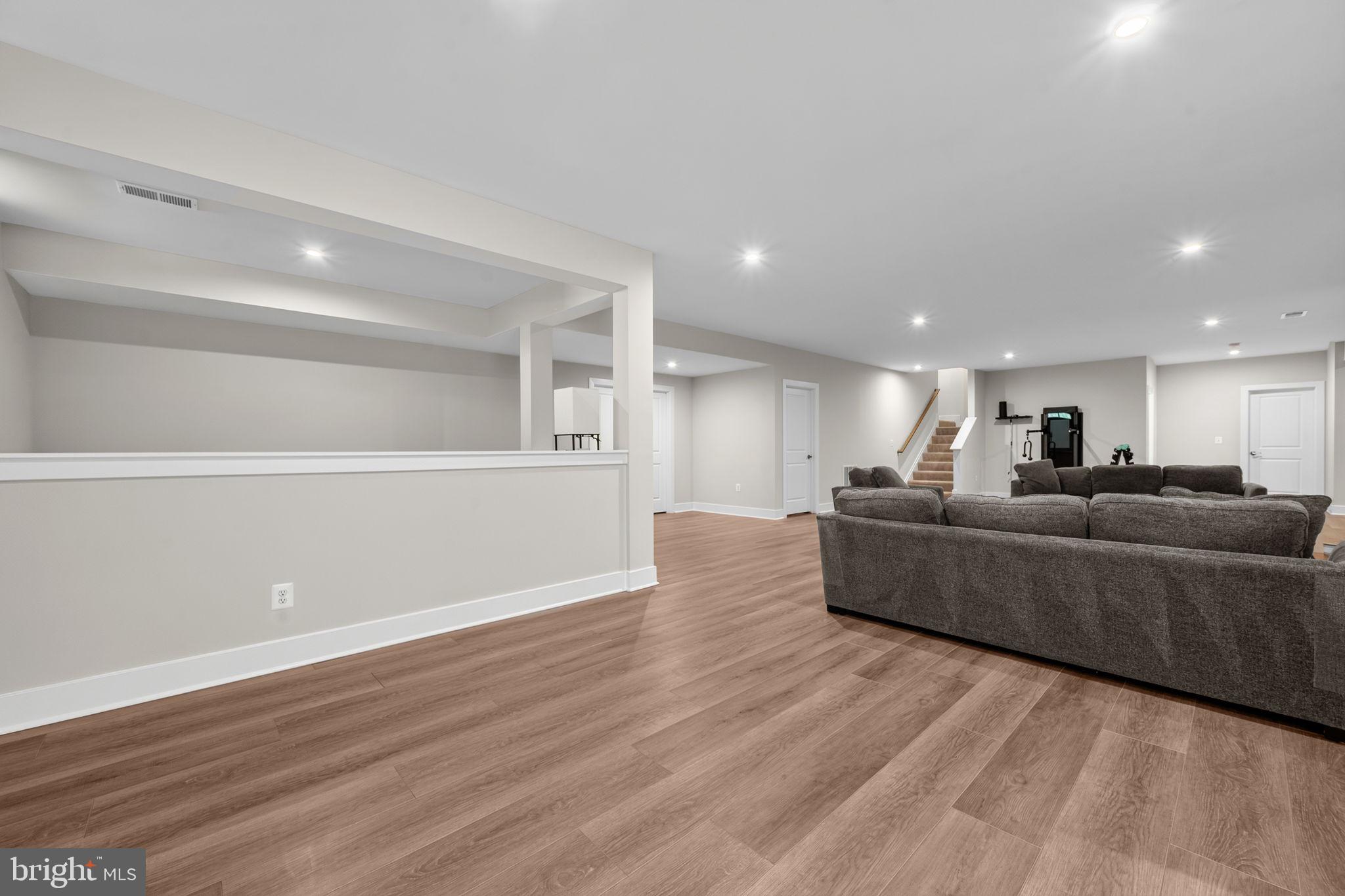 THE RESERVE AT HOLLY SPRINGS - Residential