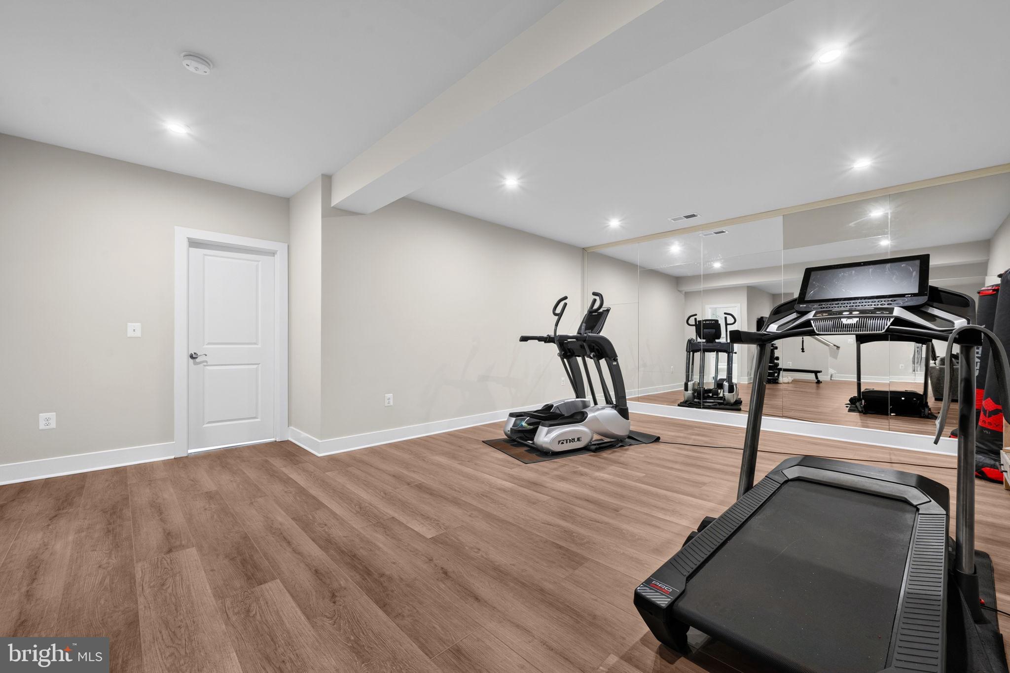 THE RESERVE AT HOLLY SPRINGS - Residential